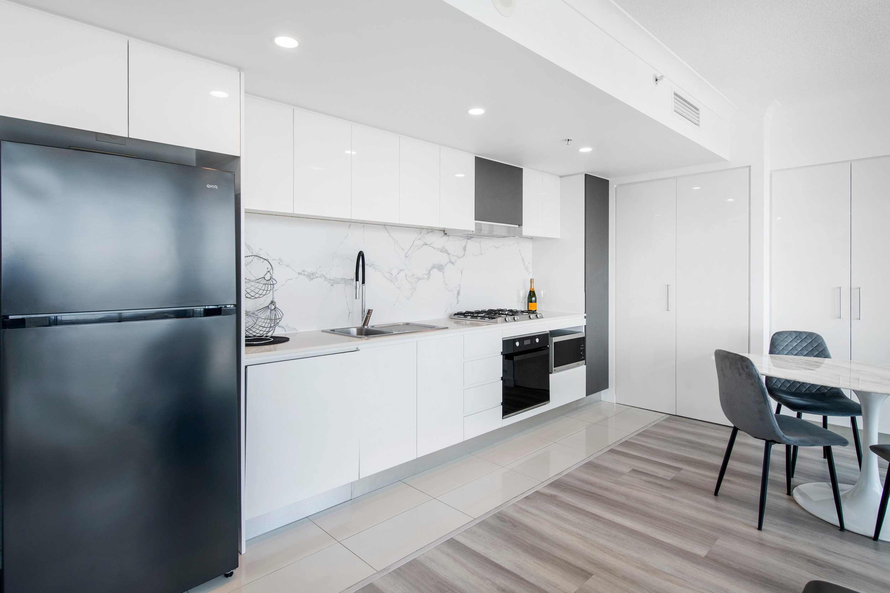 21409/5 Lawson Street, Southport, QLD 4215