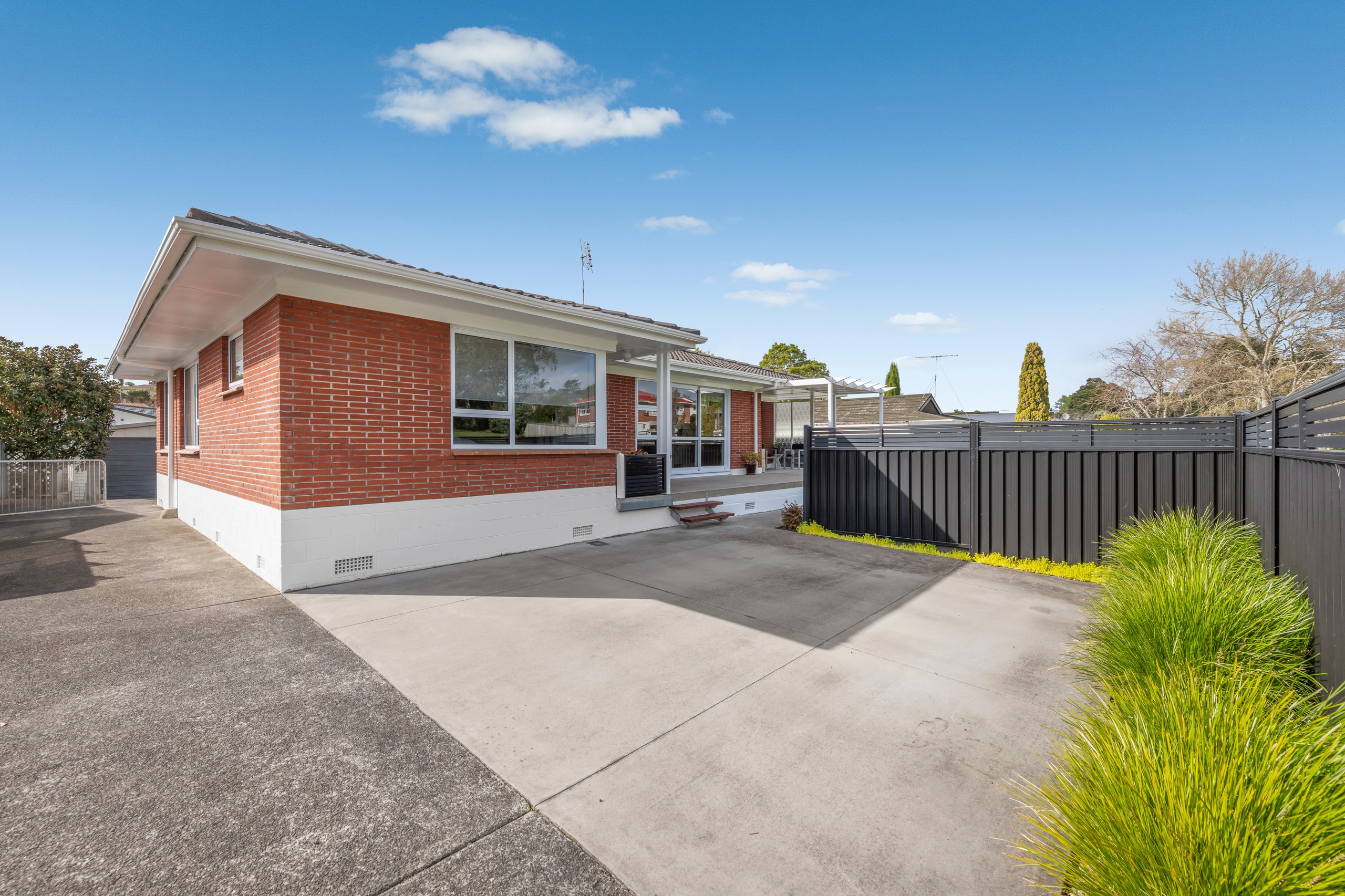 12 Mirrabooka Avenue, Botany Downs, Manukau City