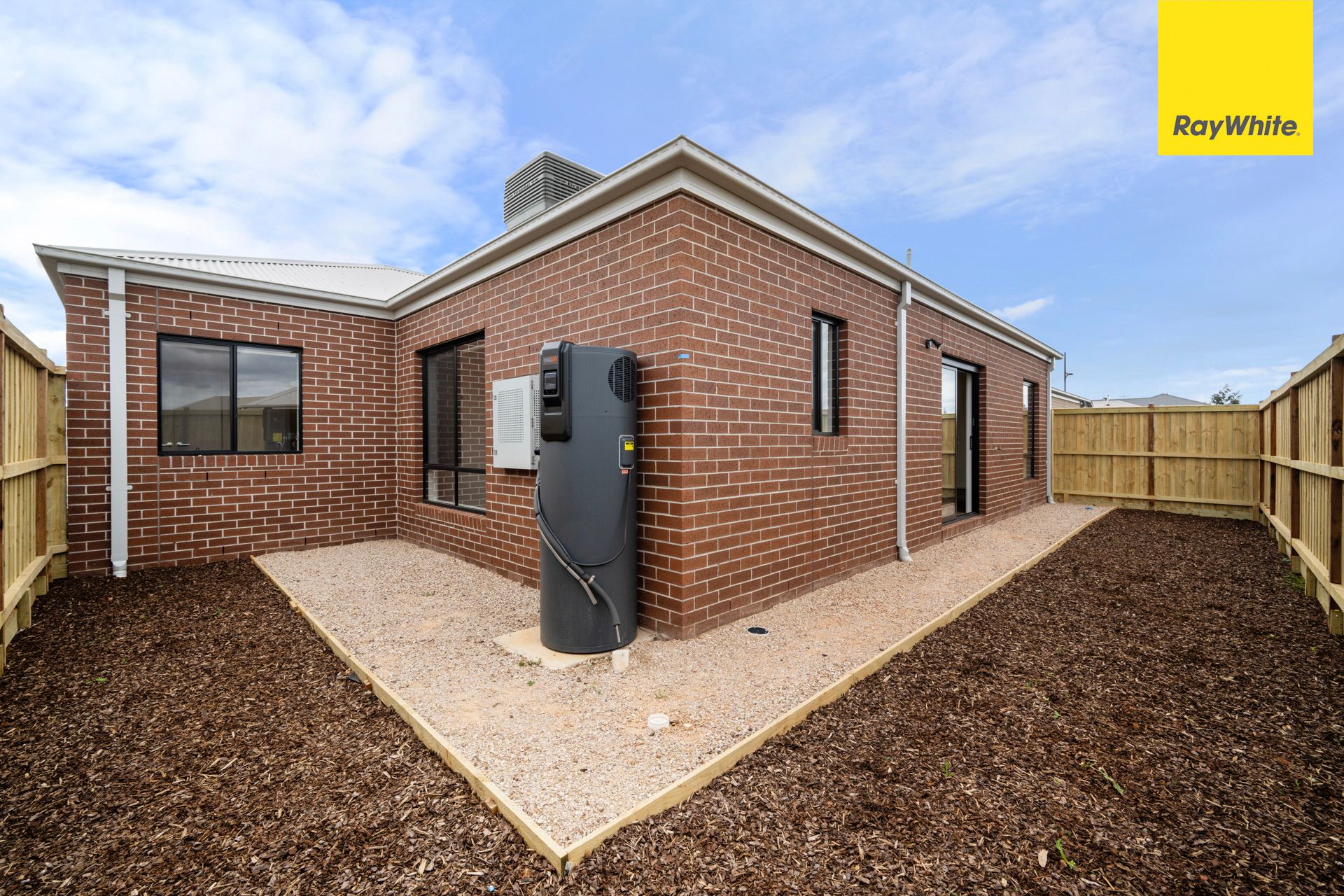 15 Aldrich Street — photo 11 of 16