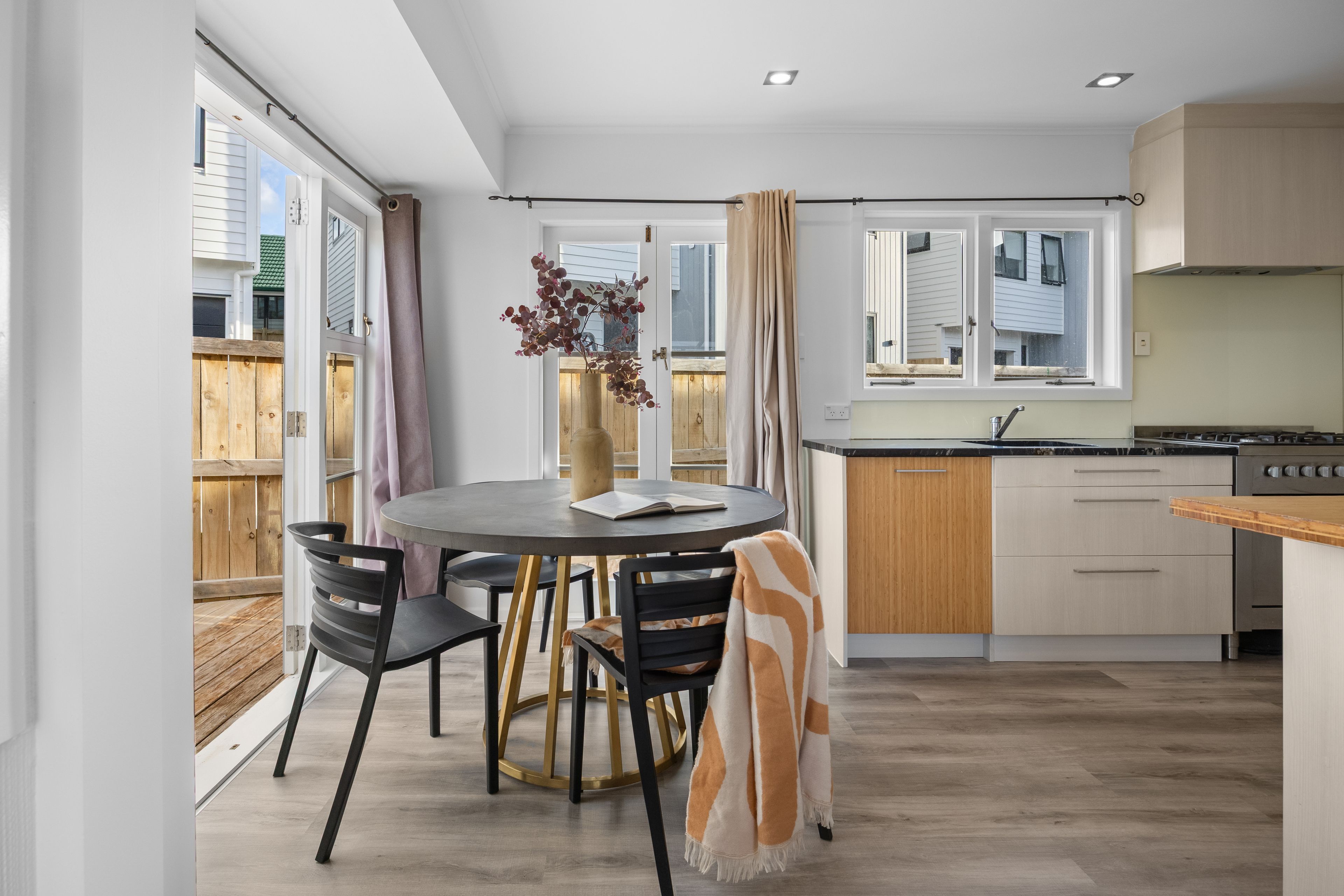 1/3 Mackenzie Street, Te Atatu South, Waitakere City