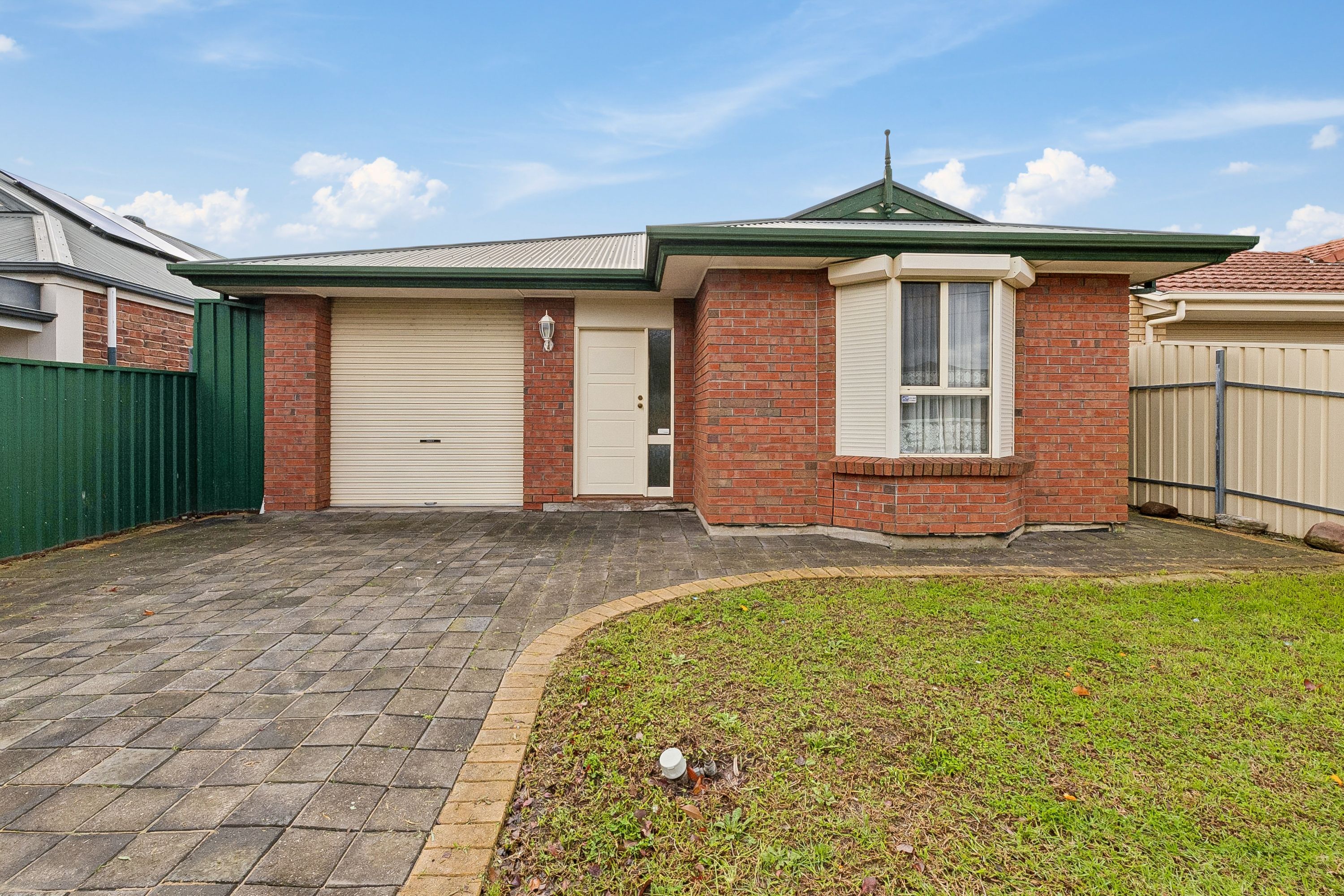 8 Balmoral Street, Hillcrest, SA 5086