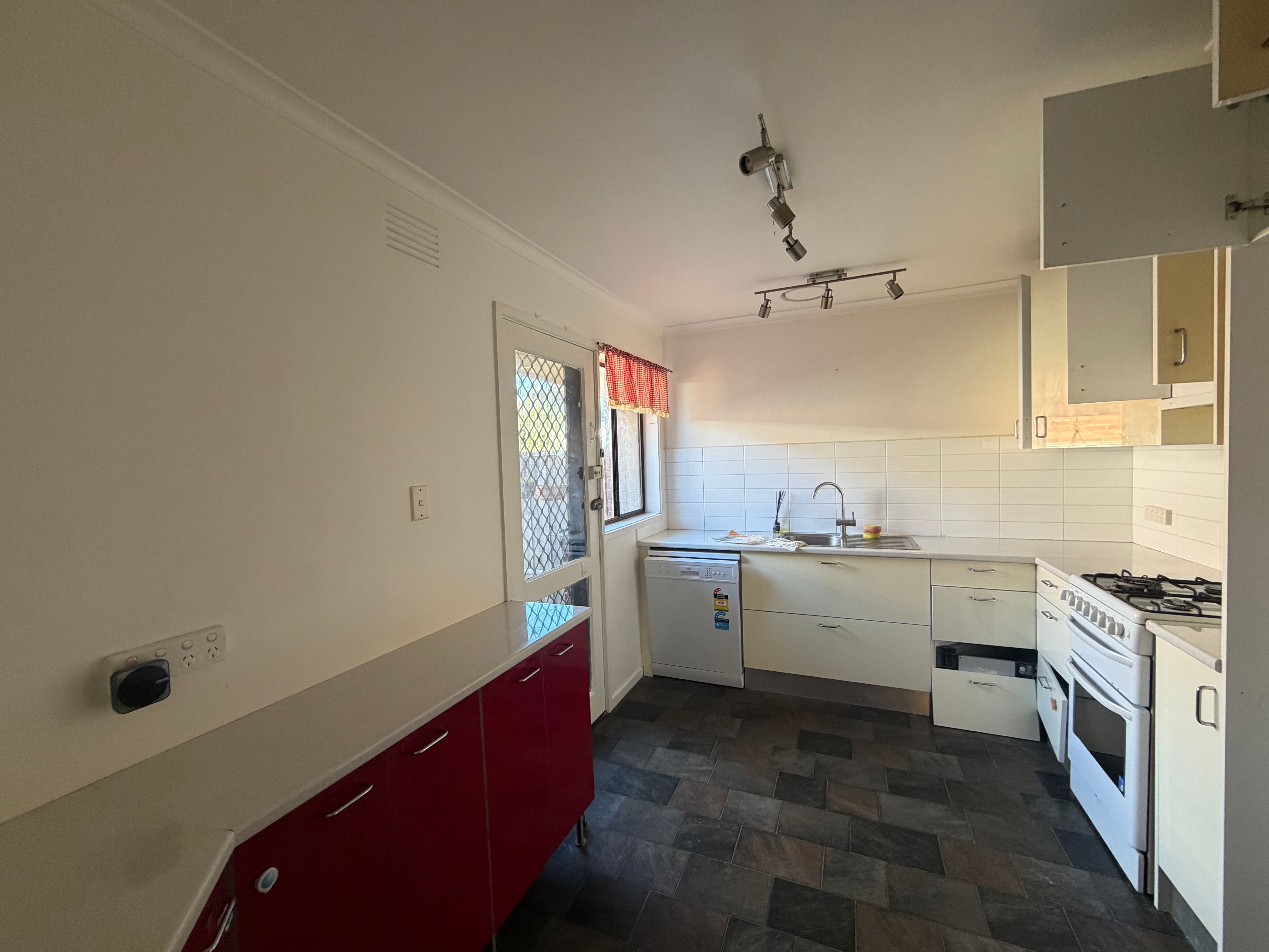 1/23 Darling Street, Hughesdale, VIC 3166