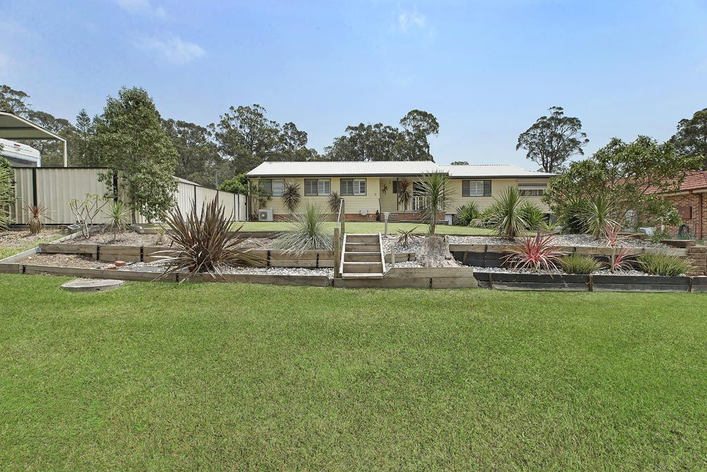2 Sackville Street, Killingworth, NSW 2278