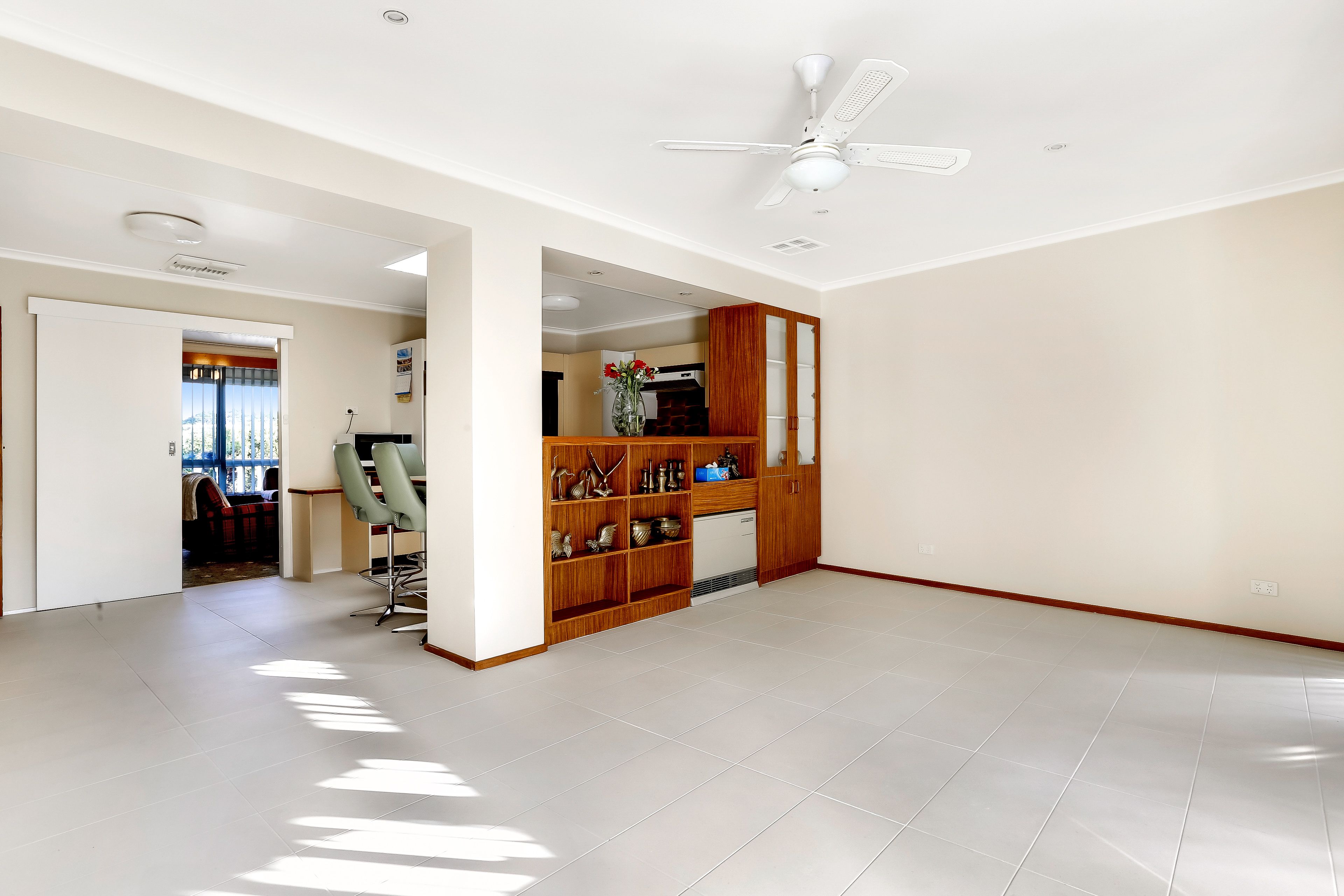 14 Lorraine Crescent, Jacana, VIC 3047