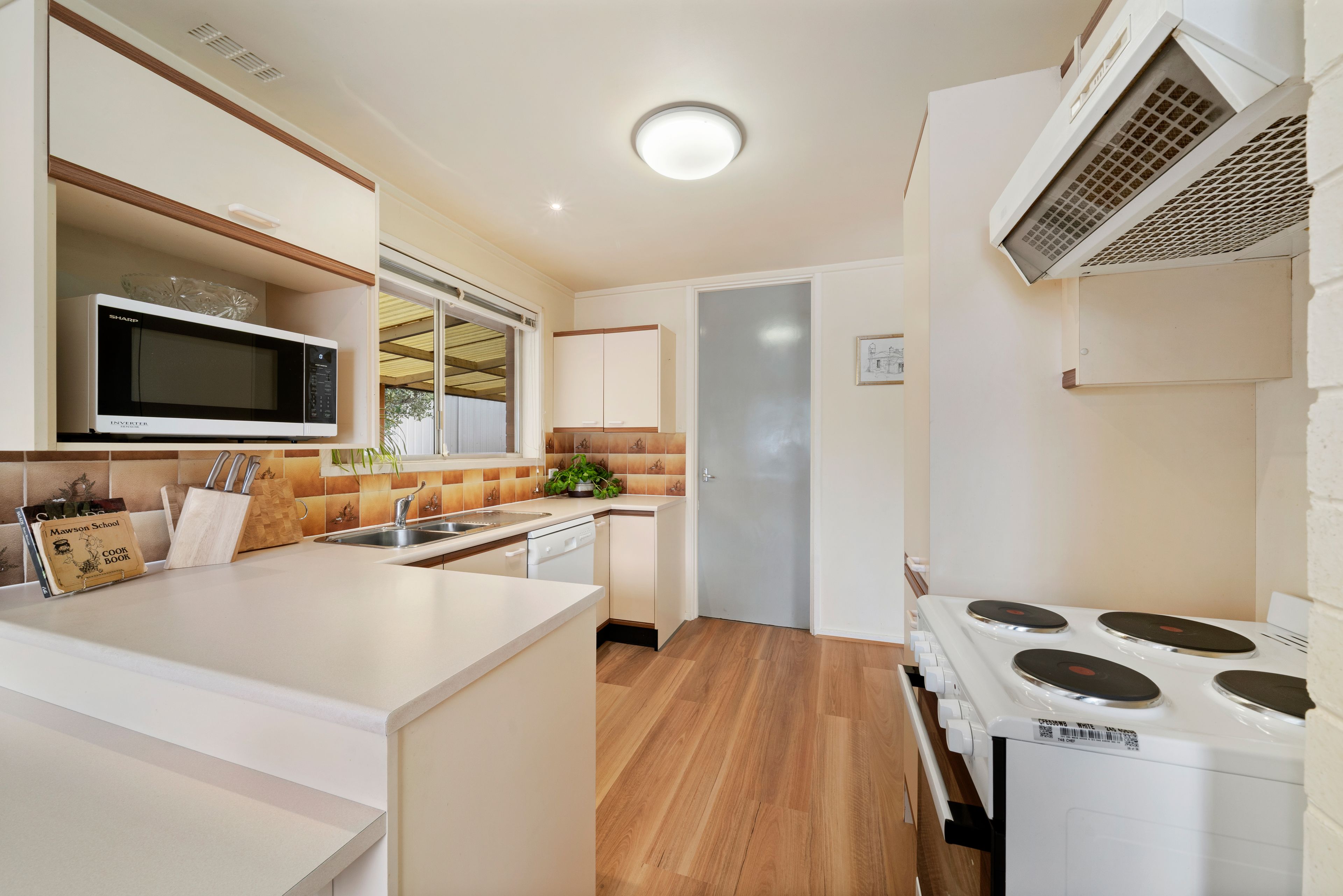 3 Bernacchi Street — photo 9 of 30