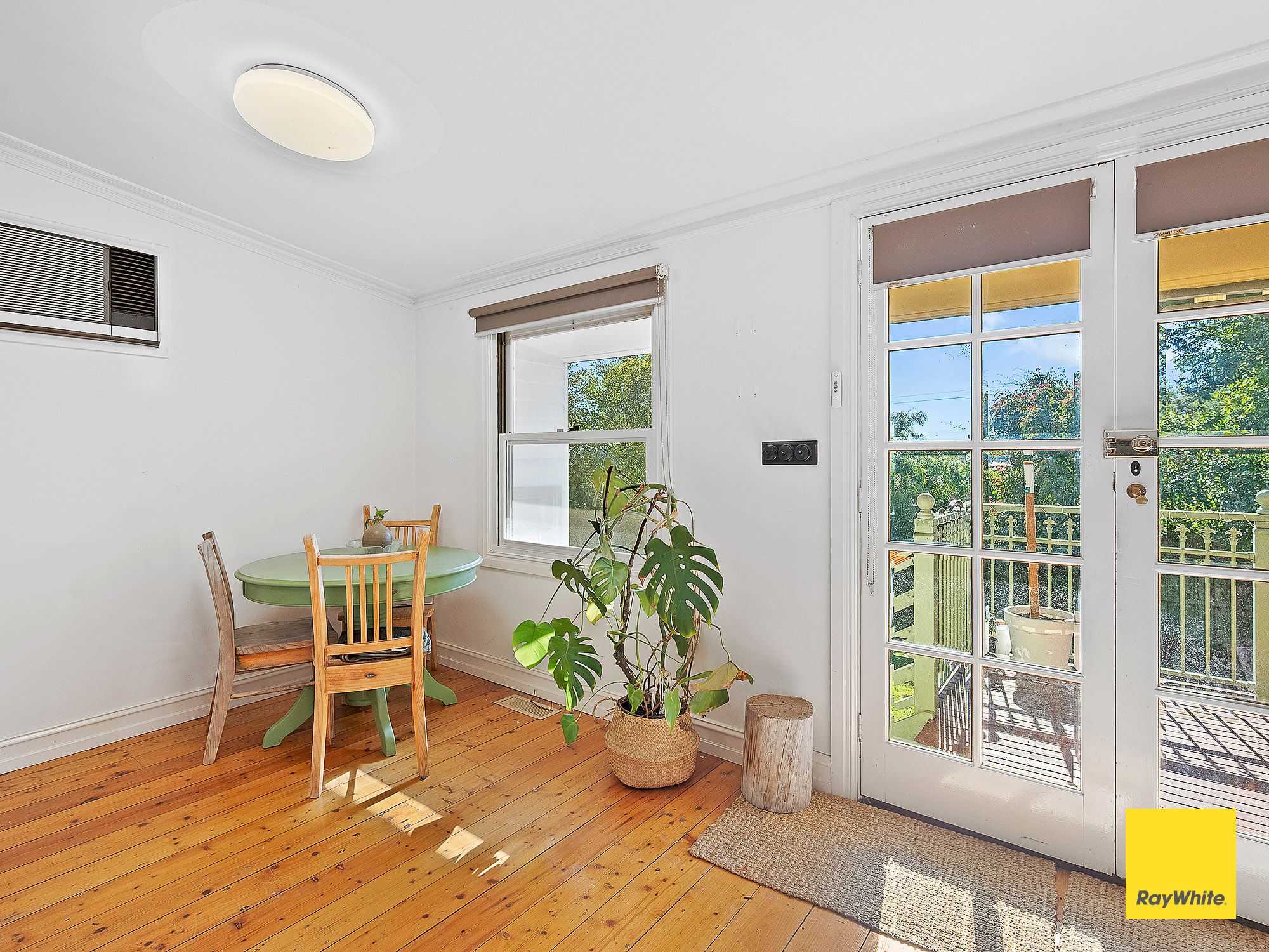 82 Gladstone Street — photo 8 of 18
