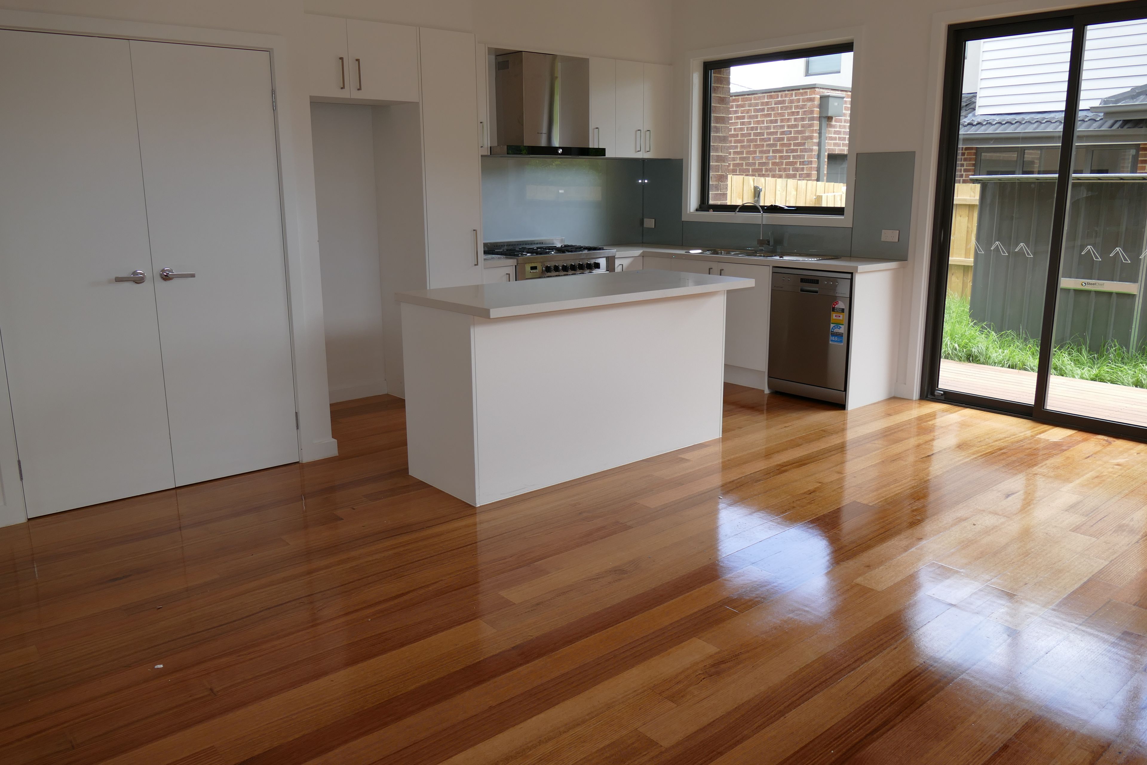 2/13 Clovis Street, Oakleigh East, VIC 3166