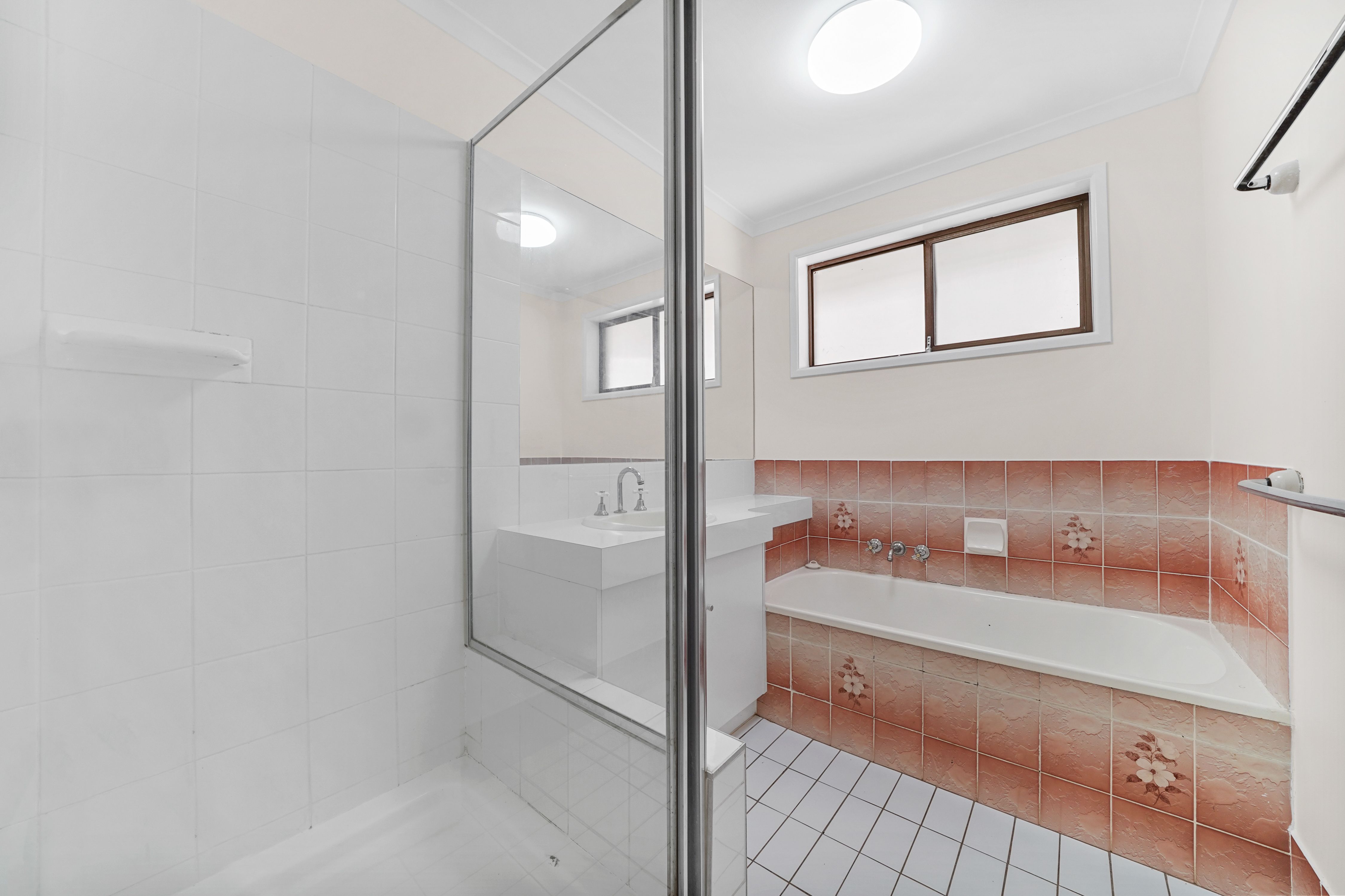 37 Dracon Street, Regents Park, QLD 4118