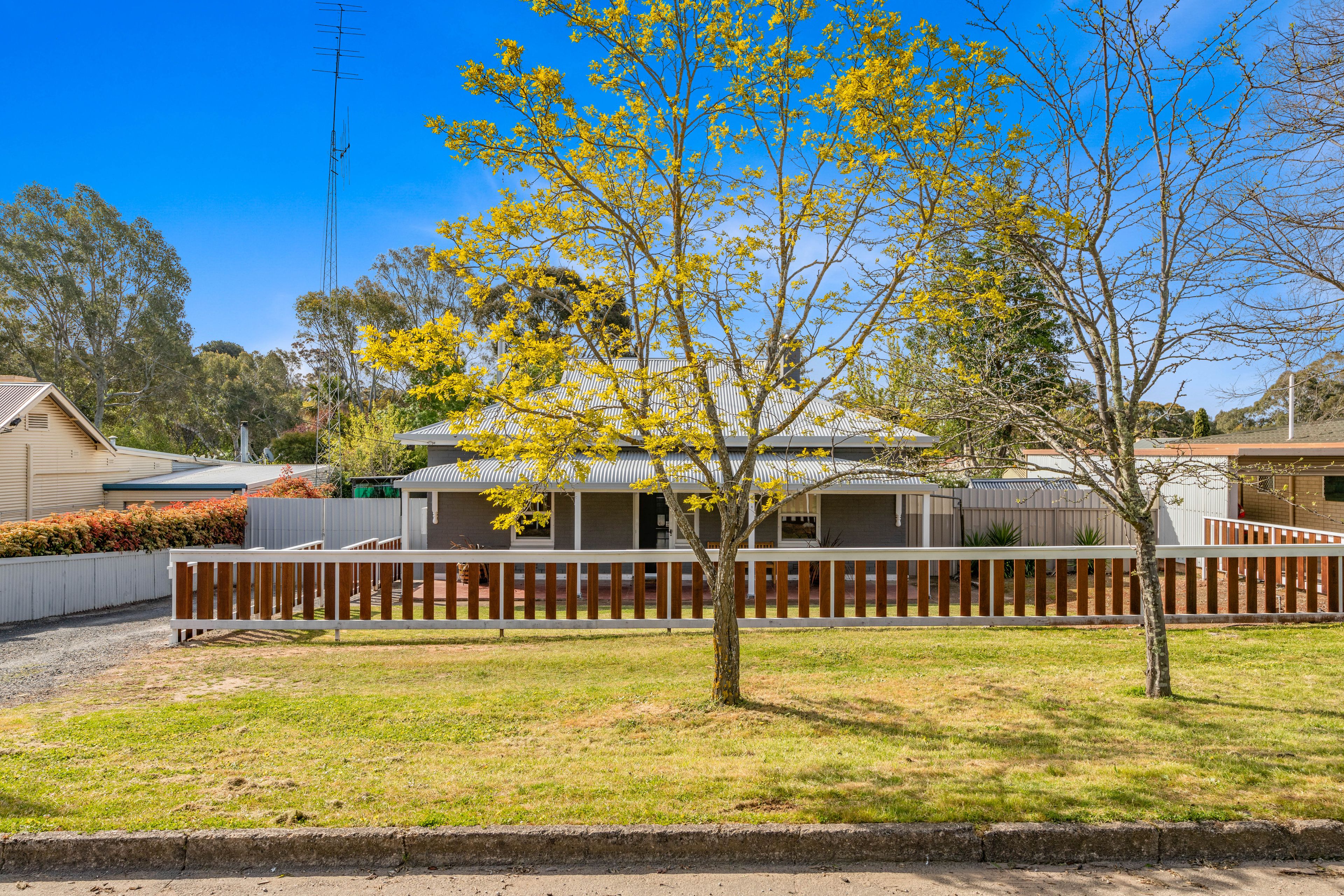 45 Victoria Road, Clare, SA 5453