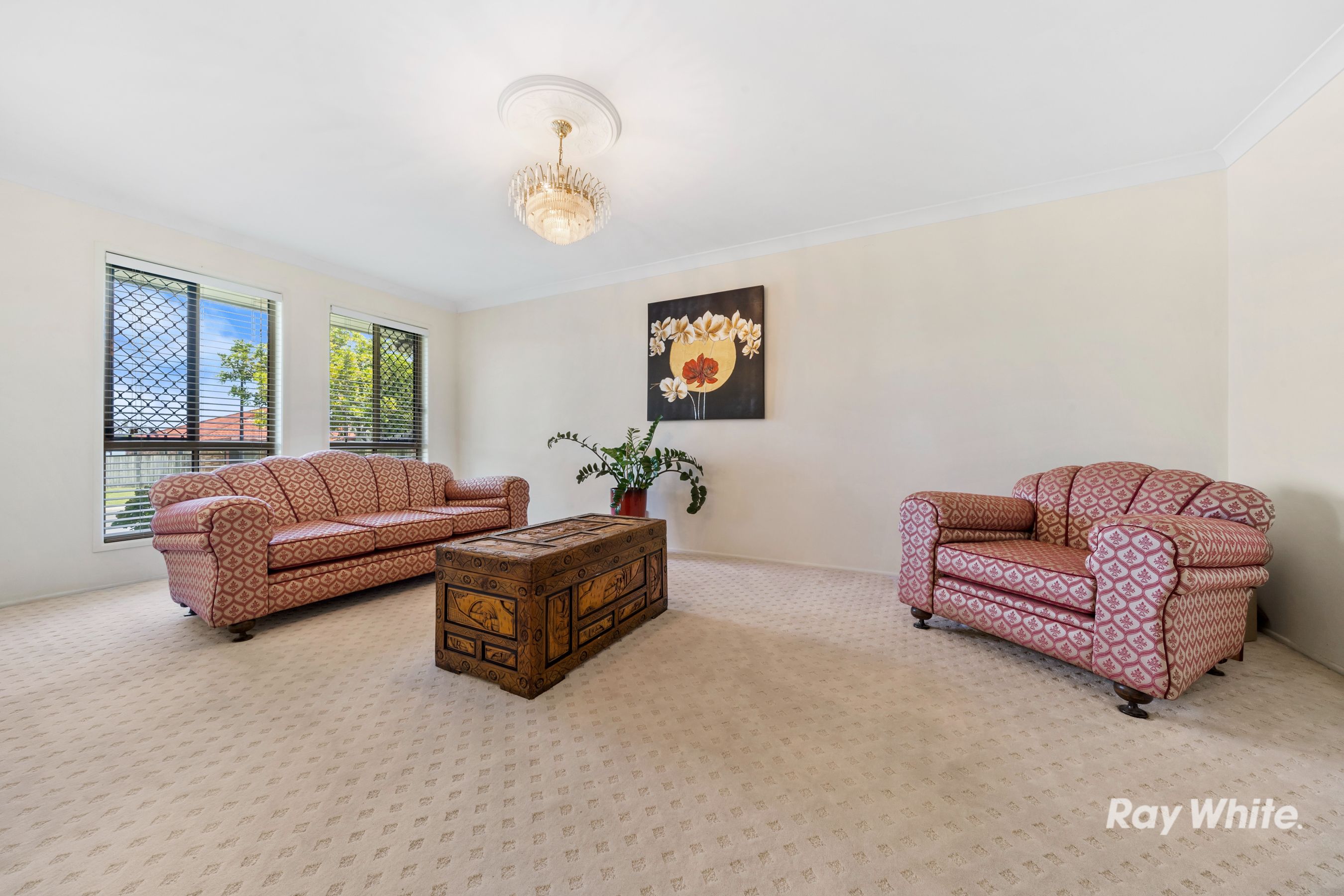 8 Justin Place, Crestmead, QLD 4132