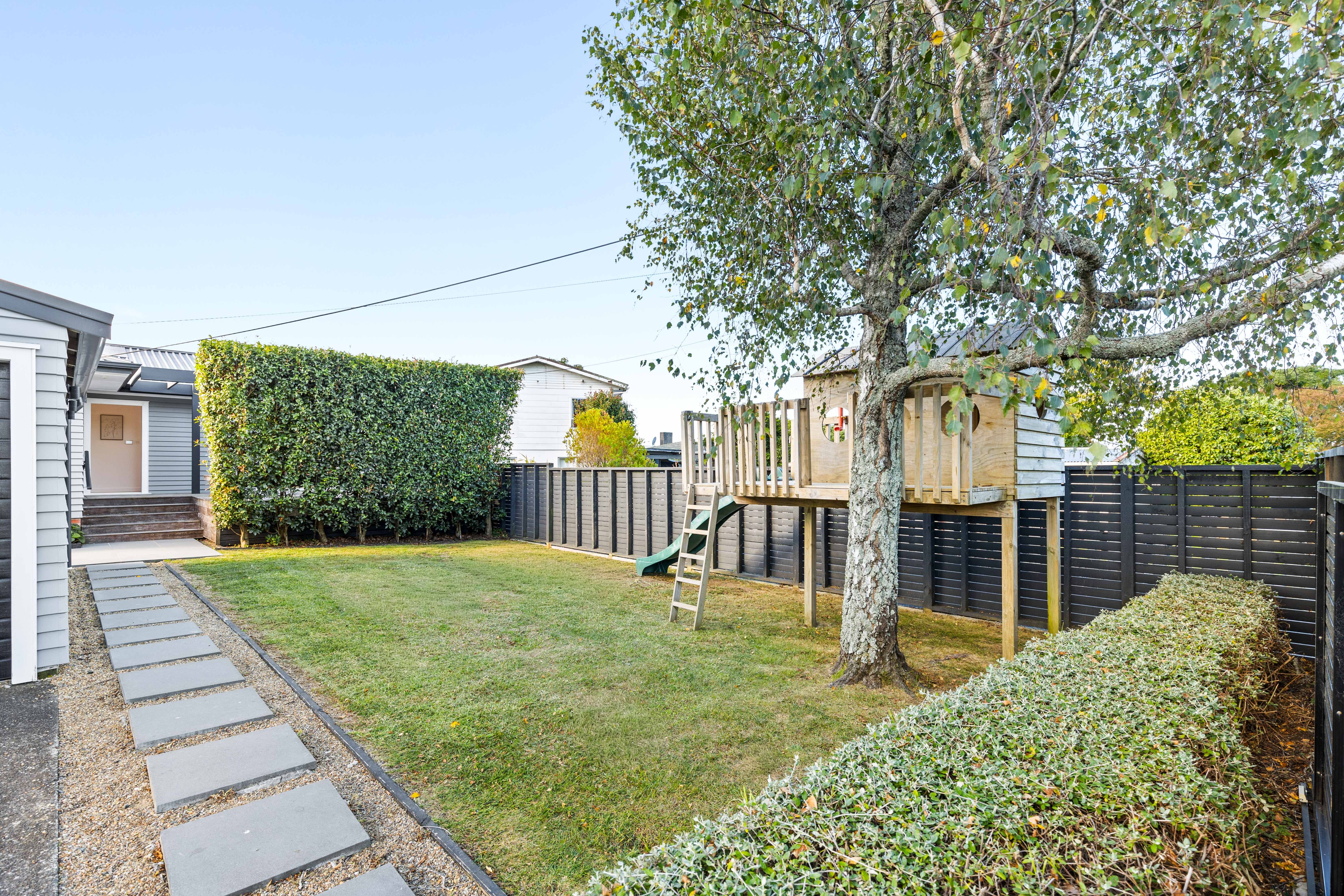 8 Waipani Road, Te Atatu Peninsula, Waitakere City