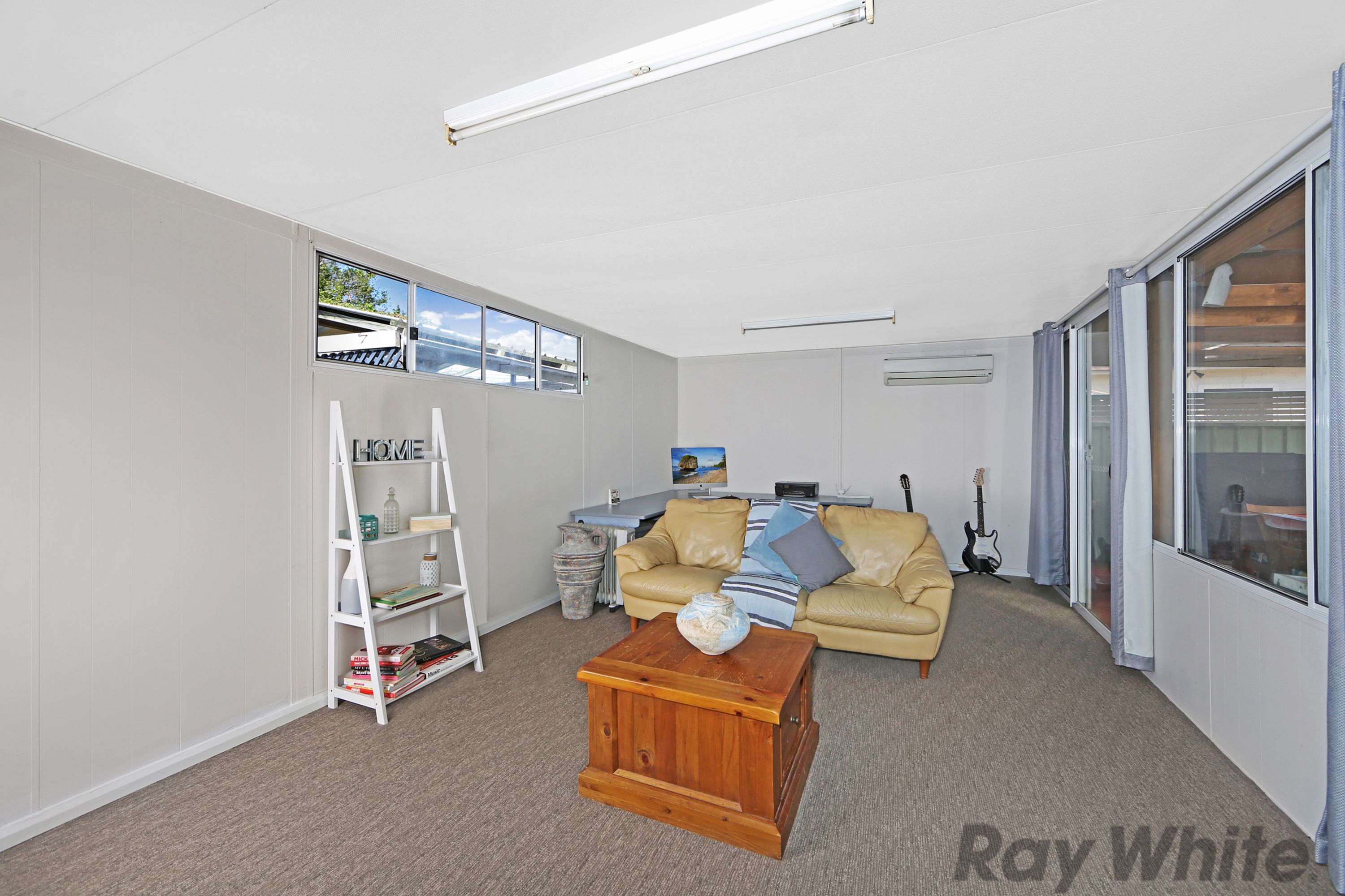 6 Dennis Road, The Entrance North, NSW 2261