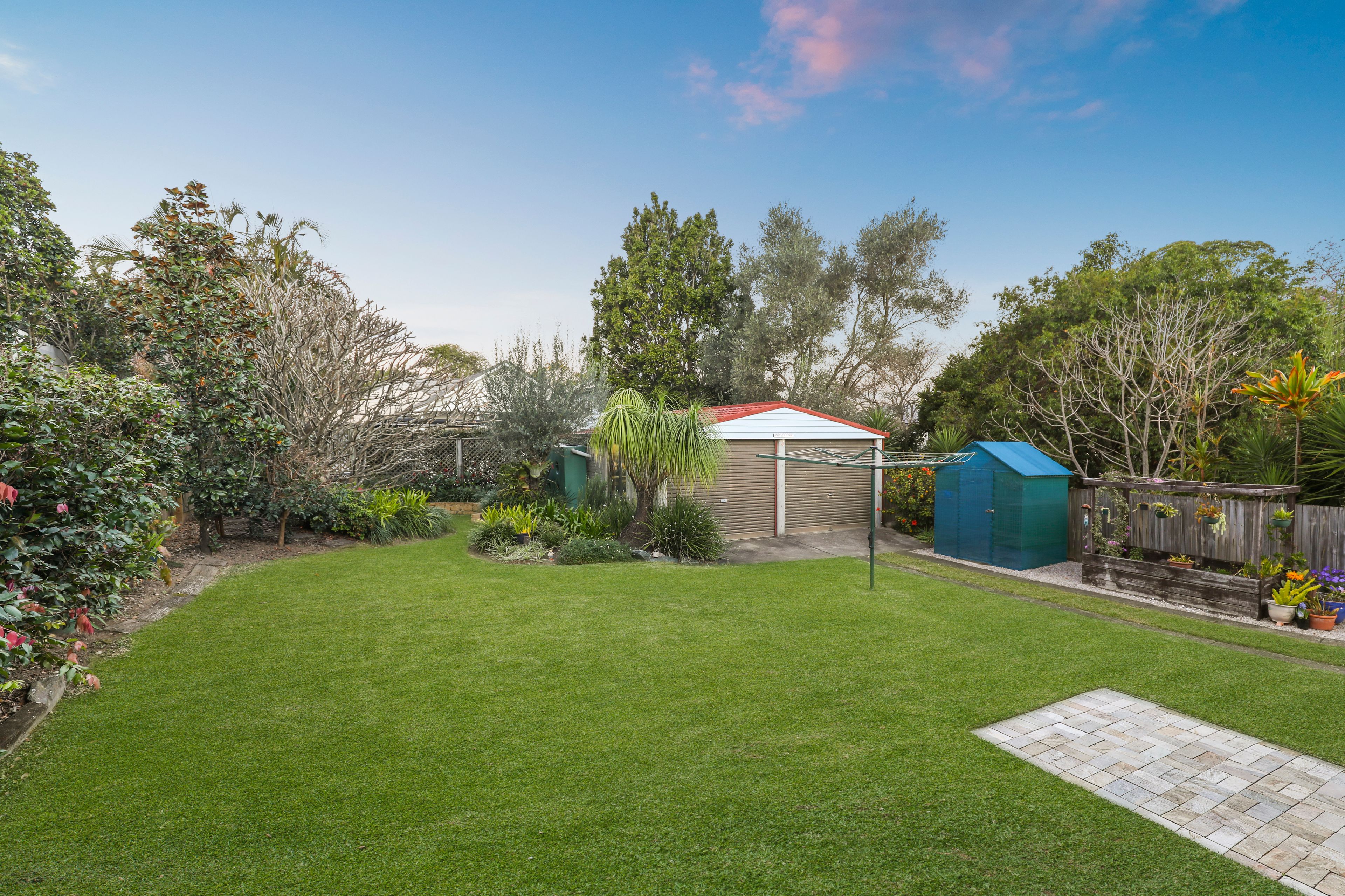 23 Barker Street — photo 16 of 22
