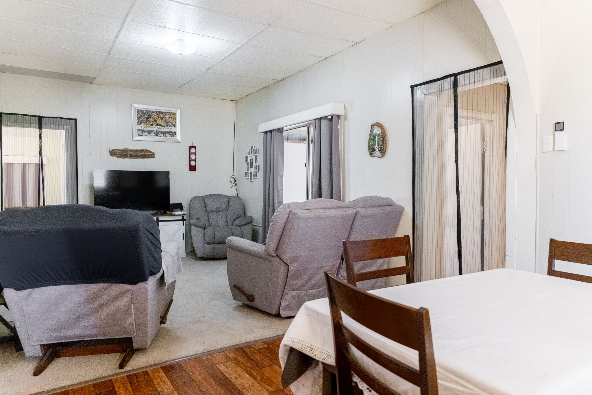 27 Pelican Street — photo 9 of 25