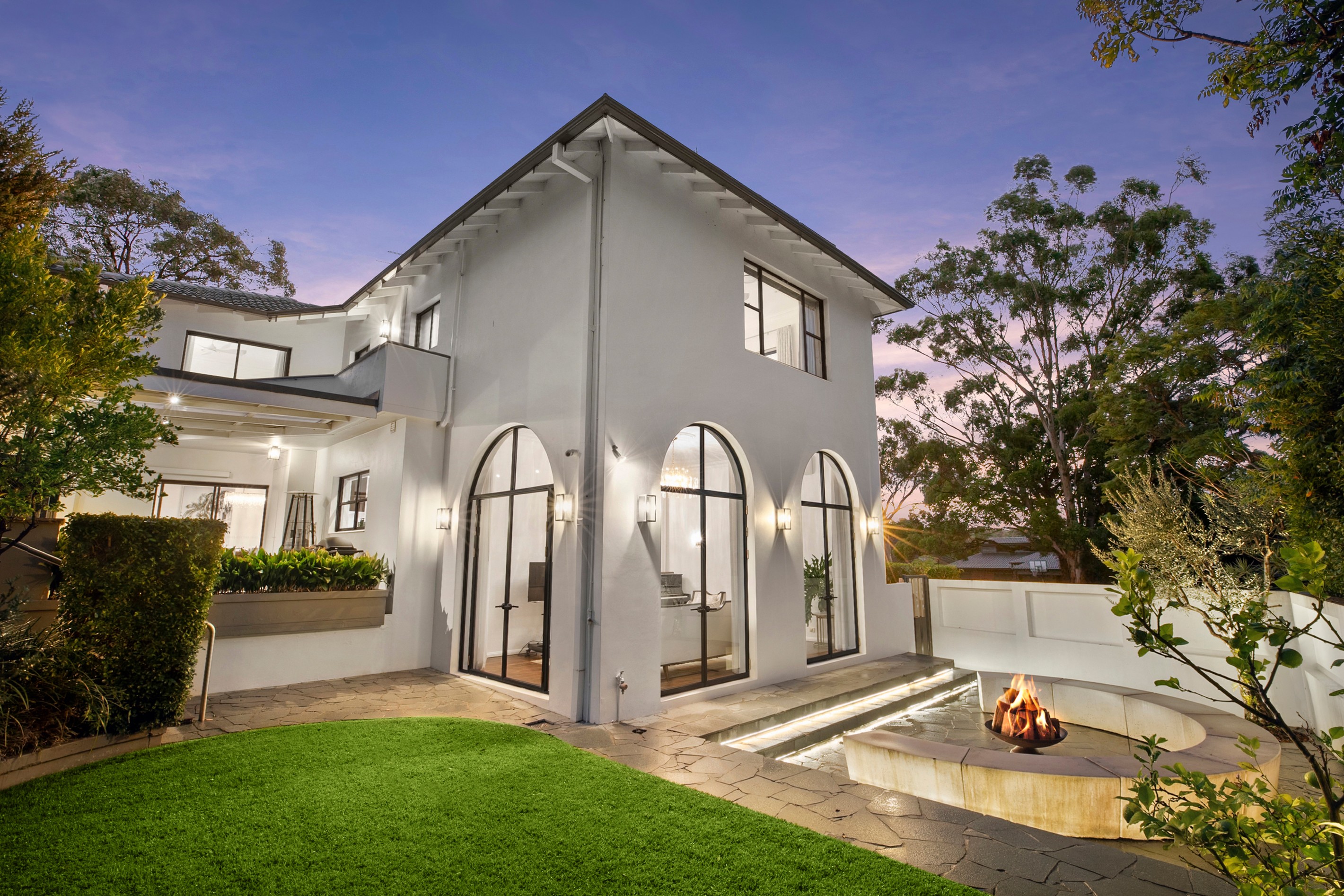 11 Brisbane Street, Illawong, NSW 2234