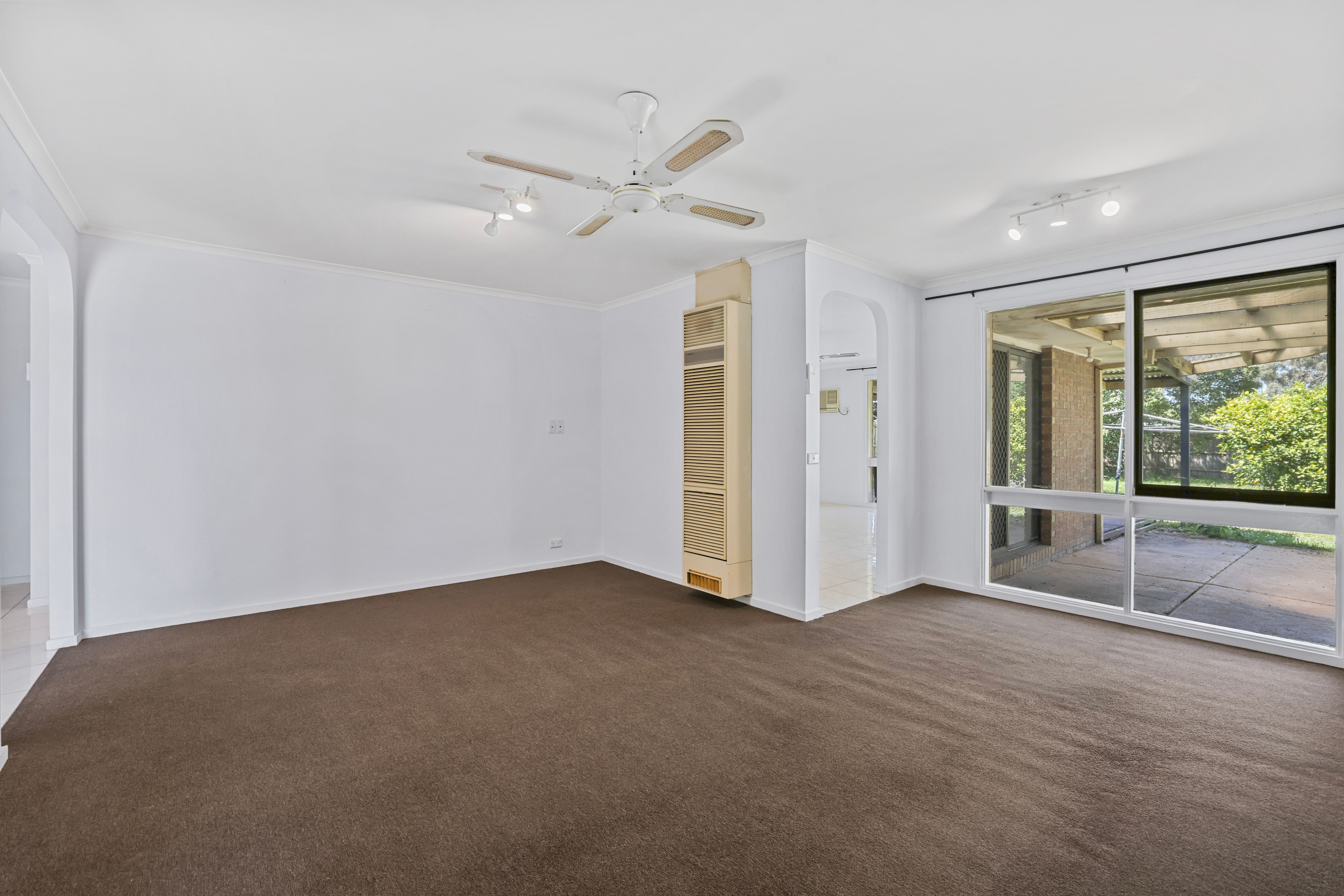 5 Bluegrass Crescent — photo 4 of 6