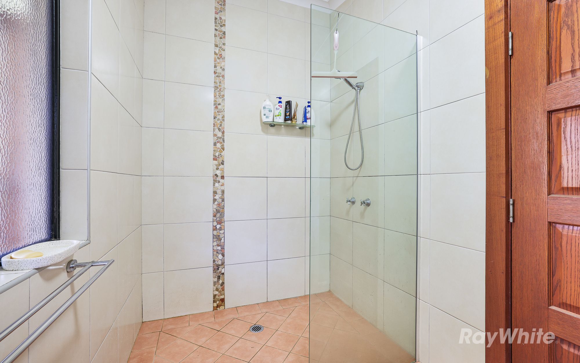 230 Lindy Drive — photo 16 of 30