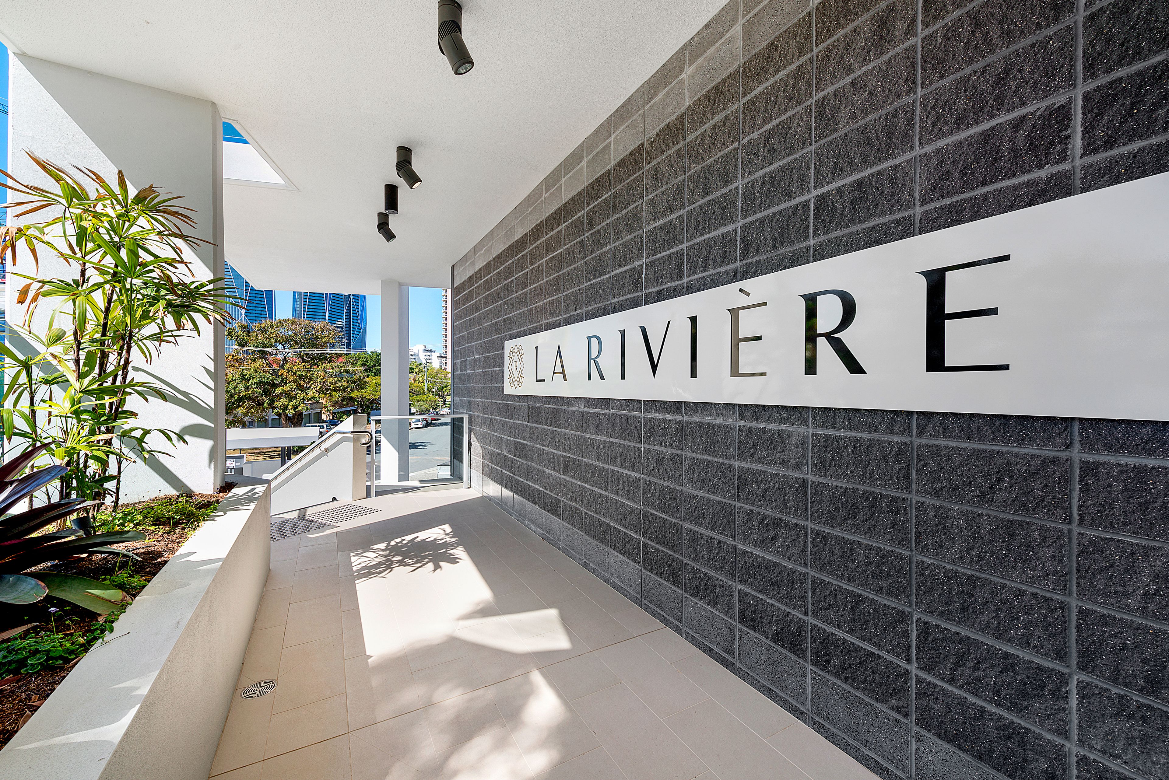 19 Cannes Avenue, Surfers Paradise QLD 4217