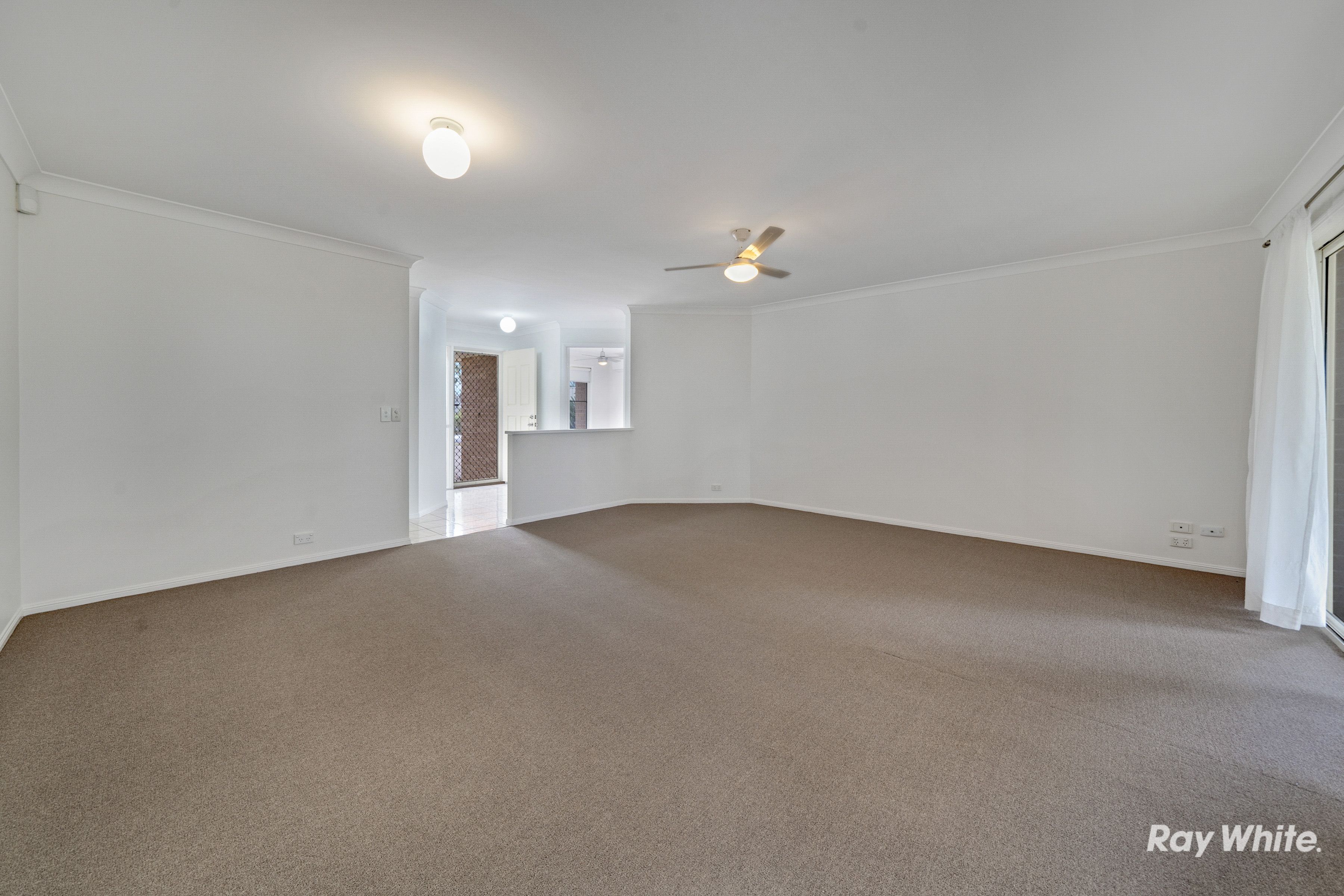 32 Wantana Crescent, Edens Landing, QLD 4207