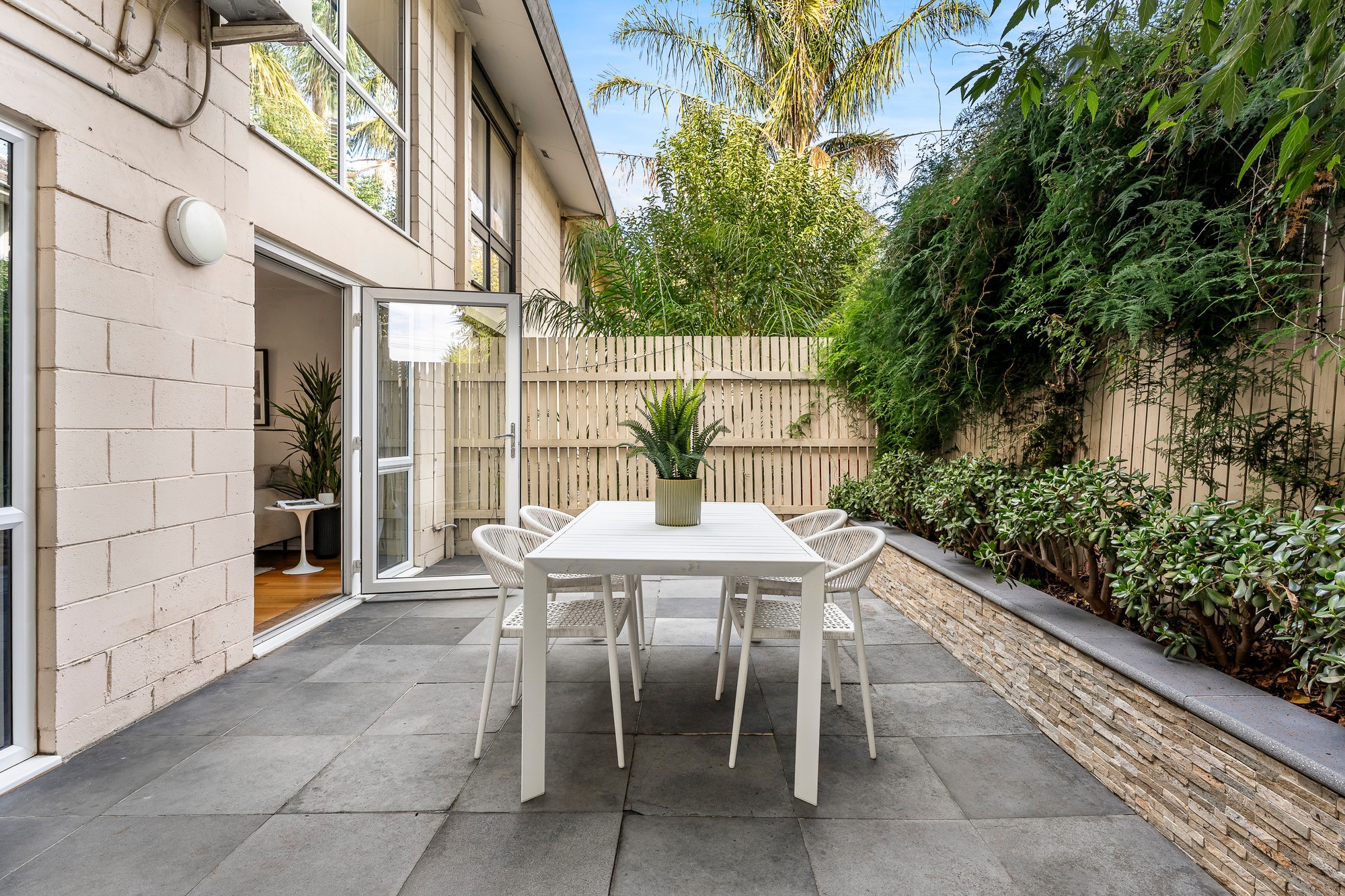 2/73 Westbury Street, St Kilda East, VIC 3183