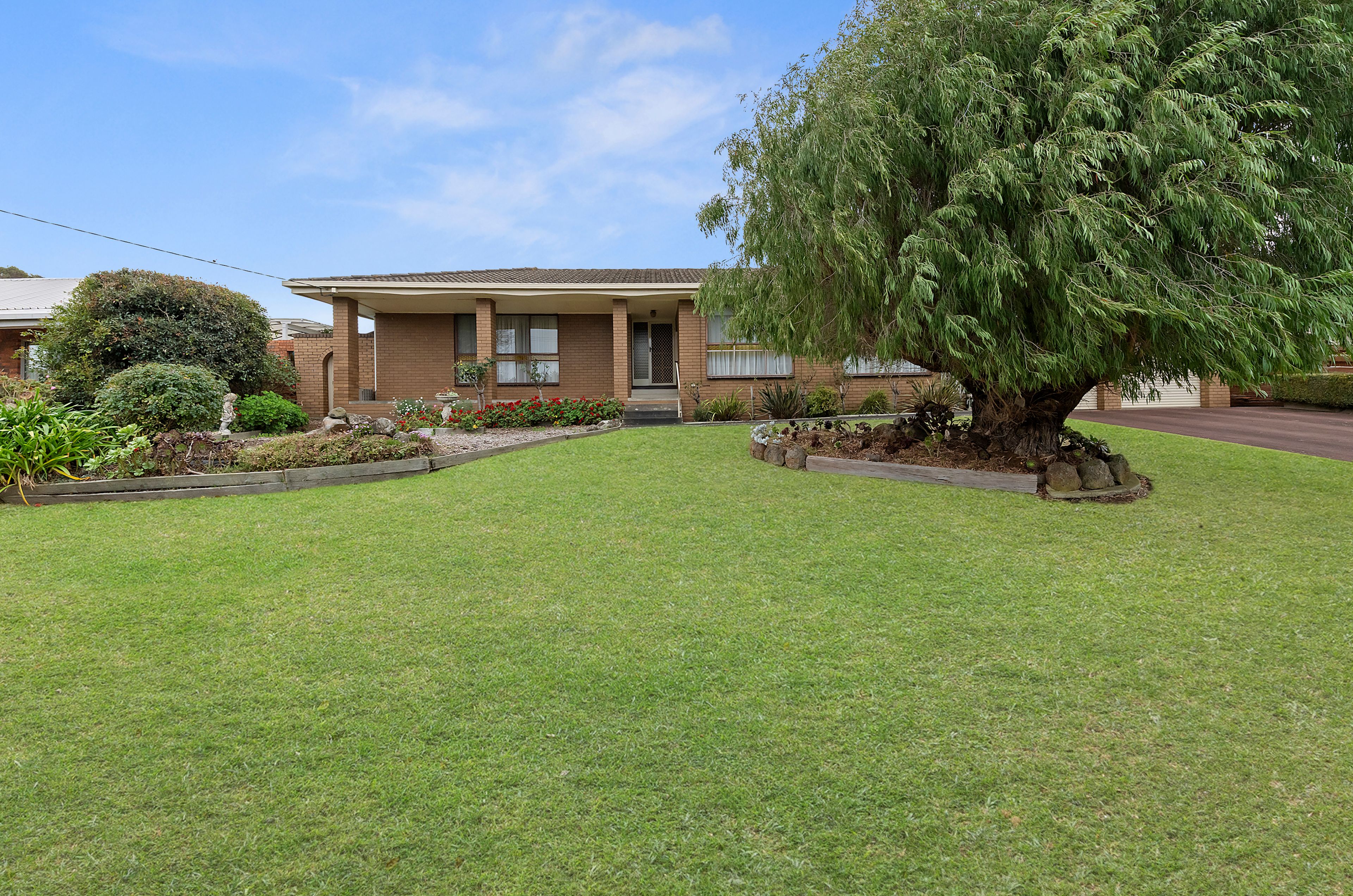 12 Ponting Drive — photo from Ray White Warrnambool