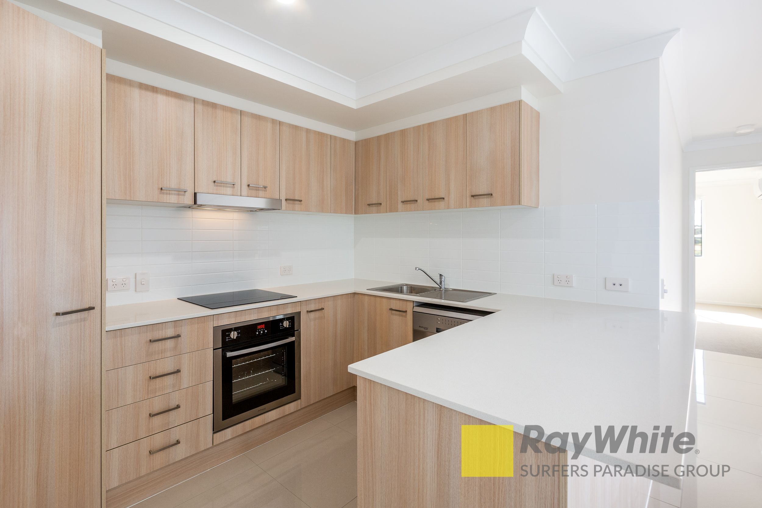 2/15 McInnes Crescent, Glenvale, QLD 4350