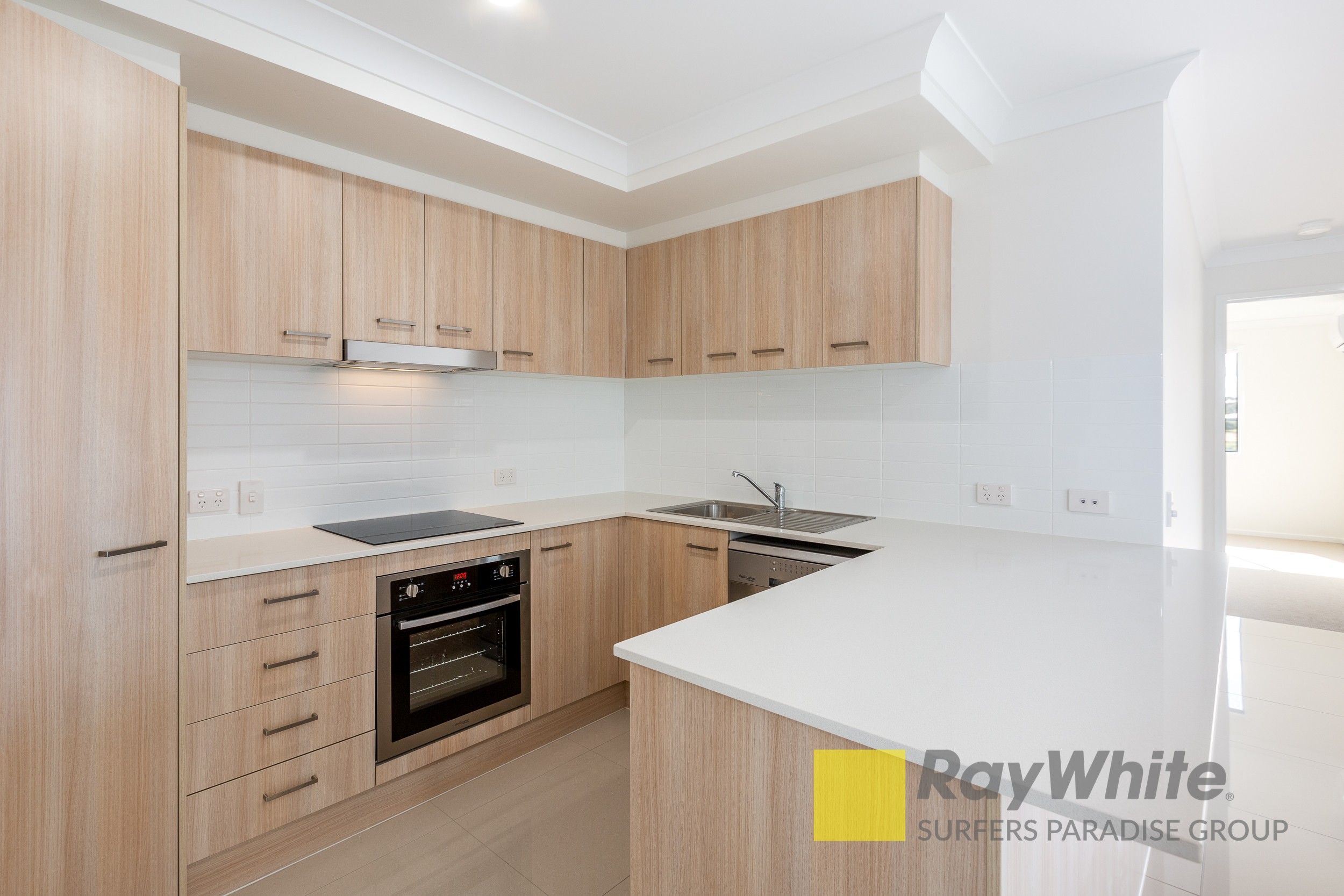 2/15 McInnes Crescent, Glenvale, QLD 4350