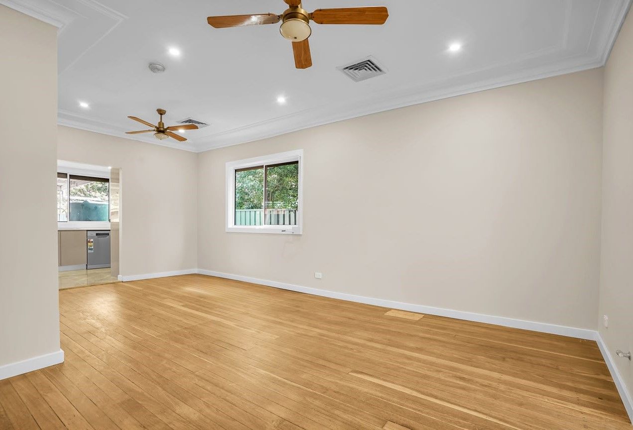 11 Melbourne Street, Oxley Park, NSW 2760