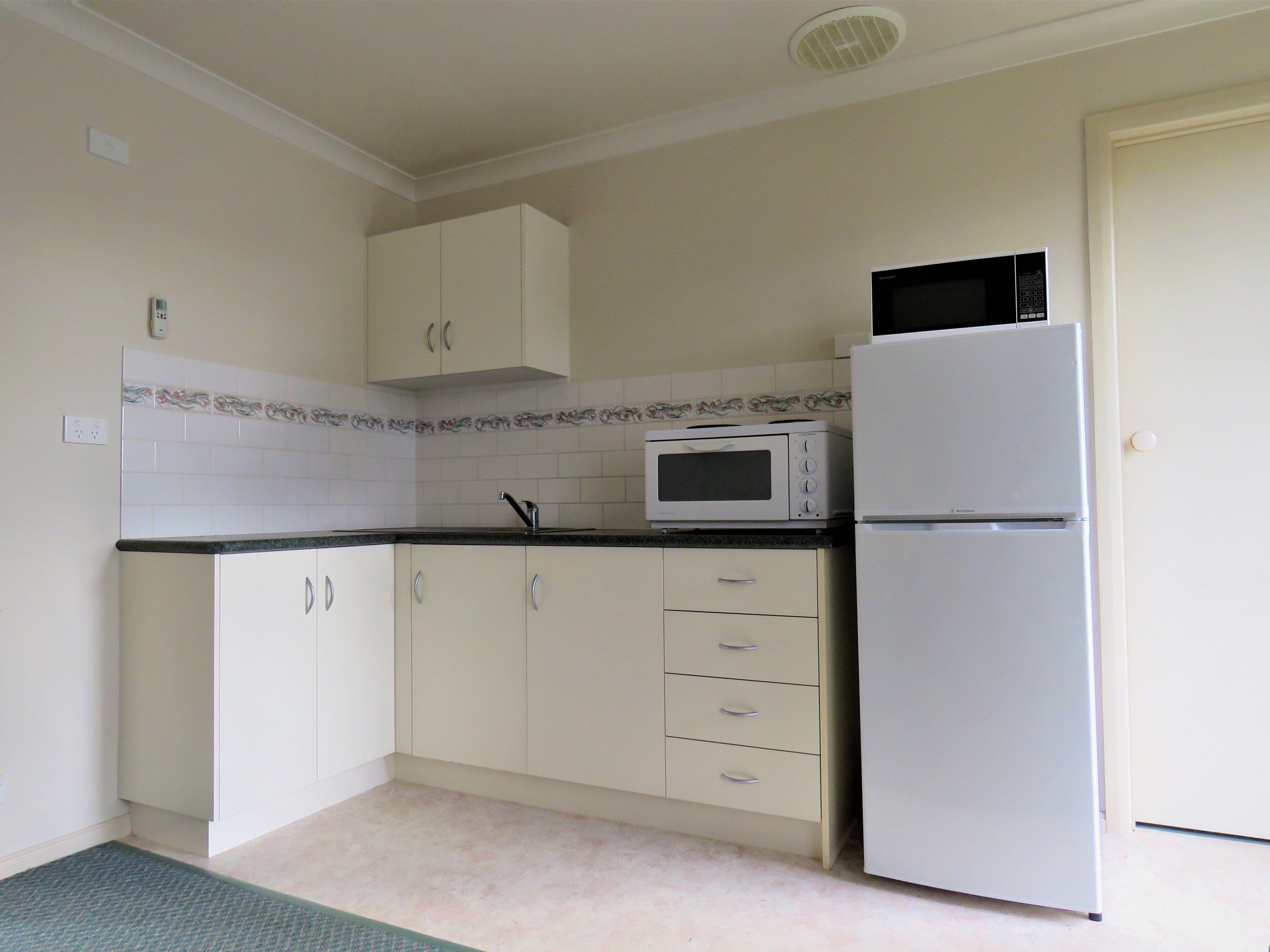 17/10602 Princes Highway, Warrnambool, VIC 3280