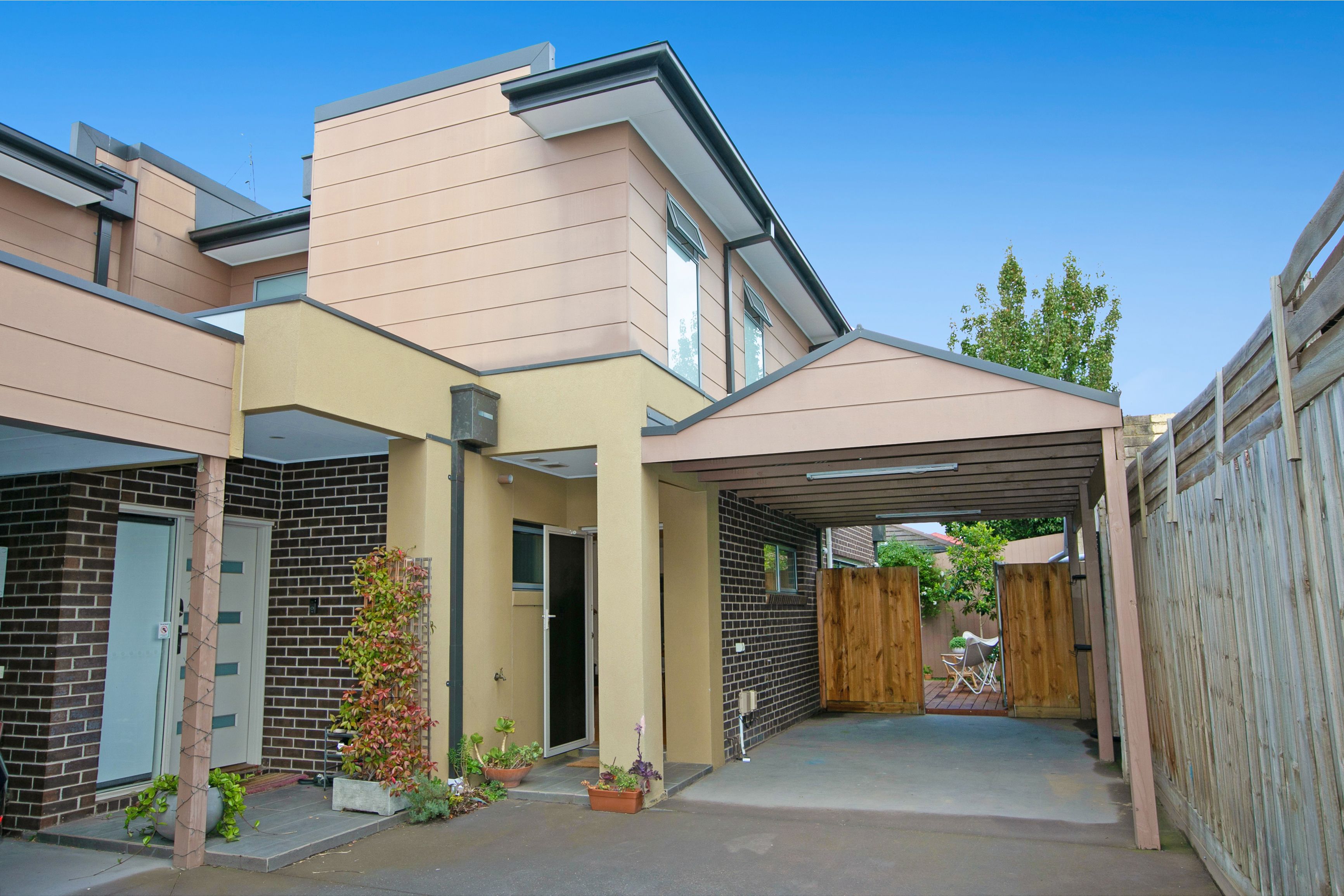 9 Chingford Street, Fairfield VIC 3078