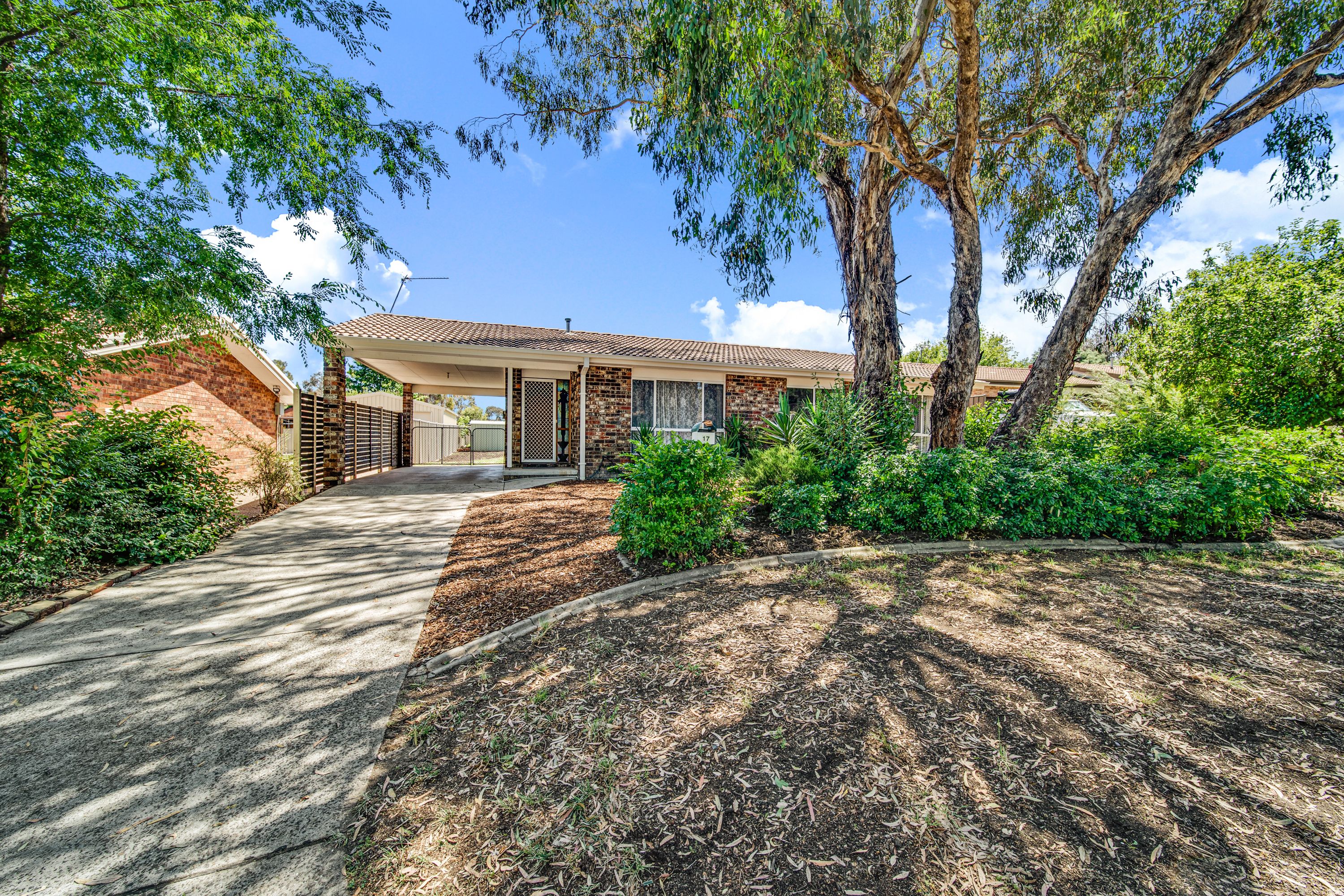 17 Beazley Crescent, Calwell, ACT 2905