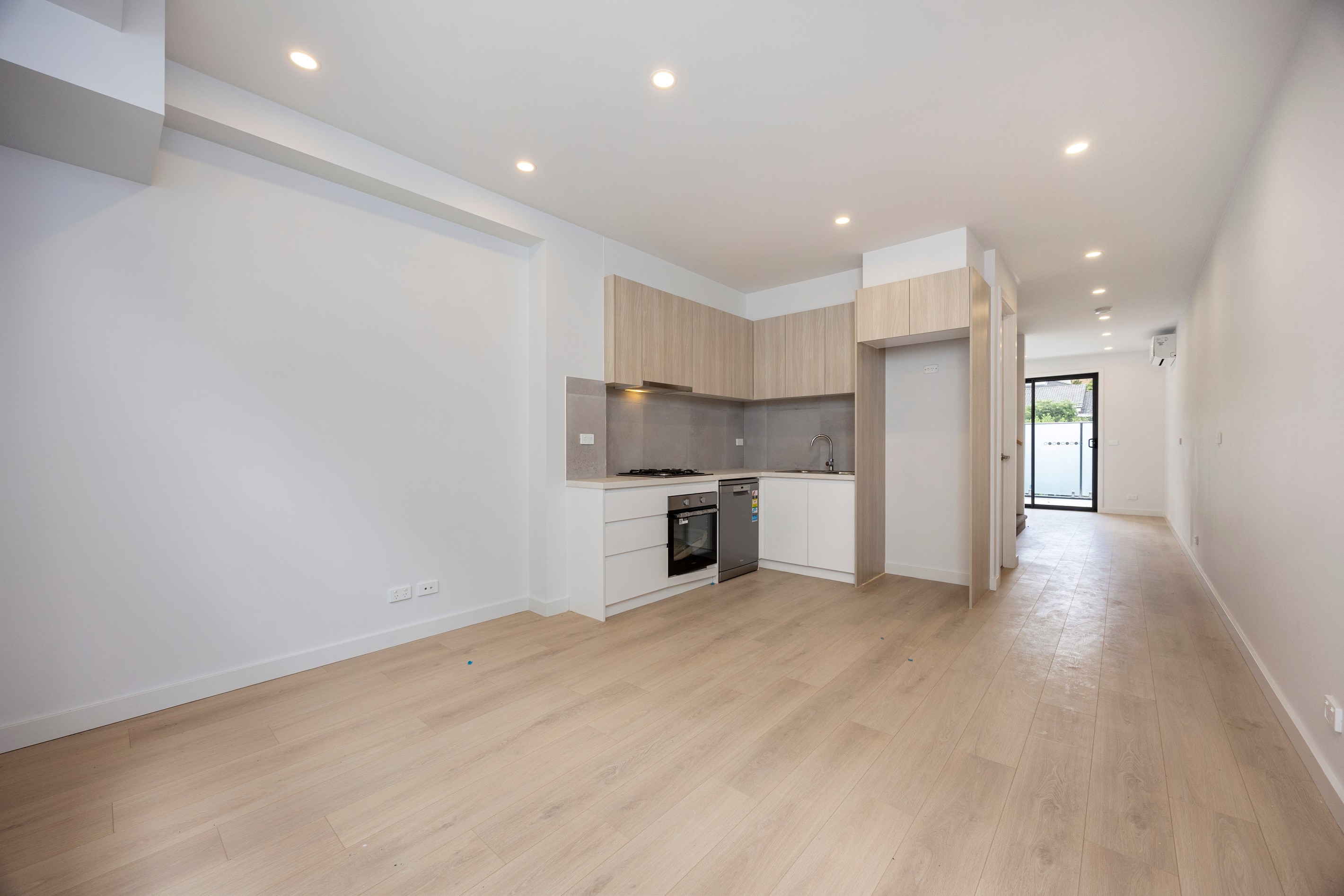 3/4 Rosella Avenue, Boronia, VIC 3155