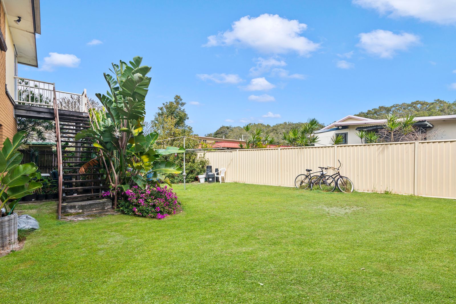 484 & 486 Coolangatta Road — photo 17 of 22