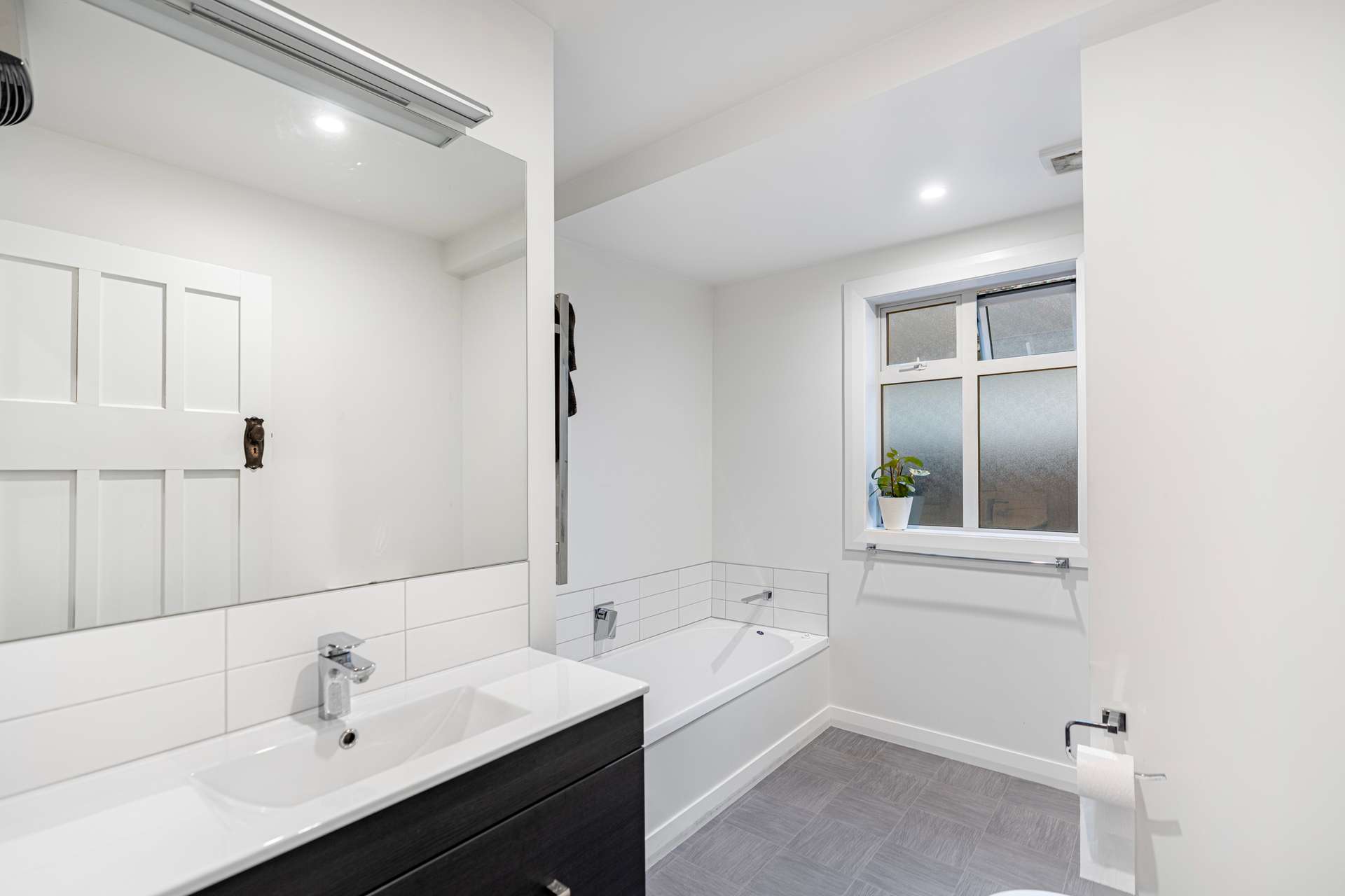 19 Francis Avenue photo 15