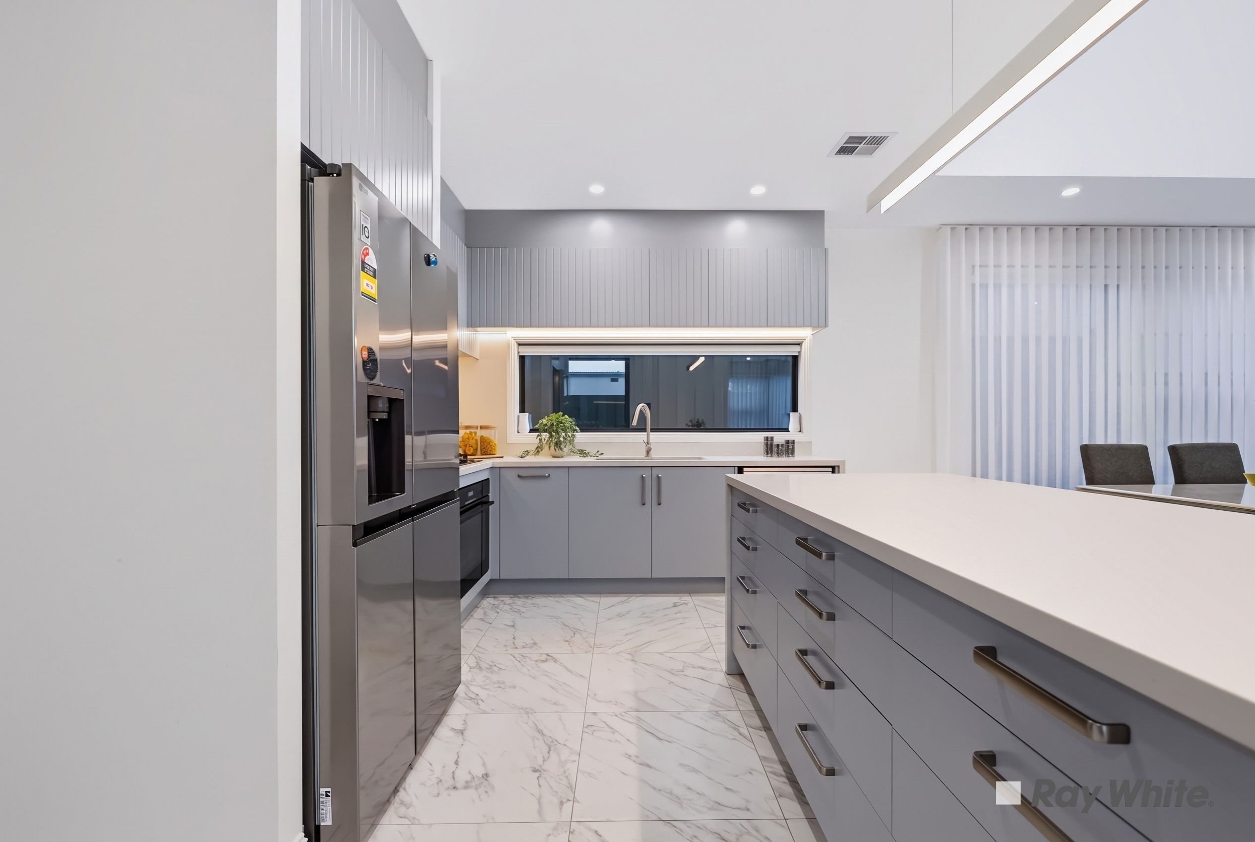 8 Mclean Crescent — photo 24 of 30