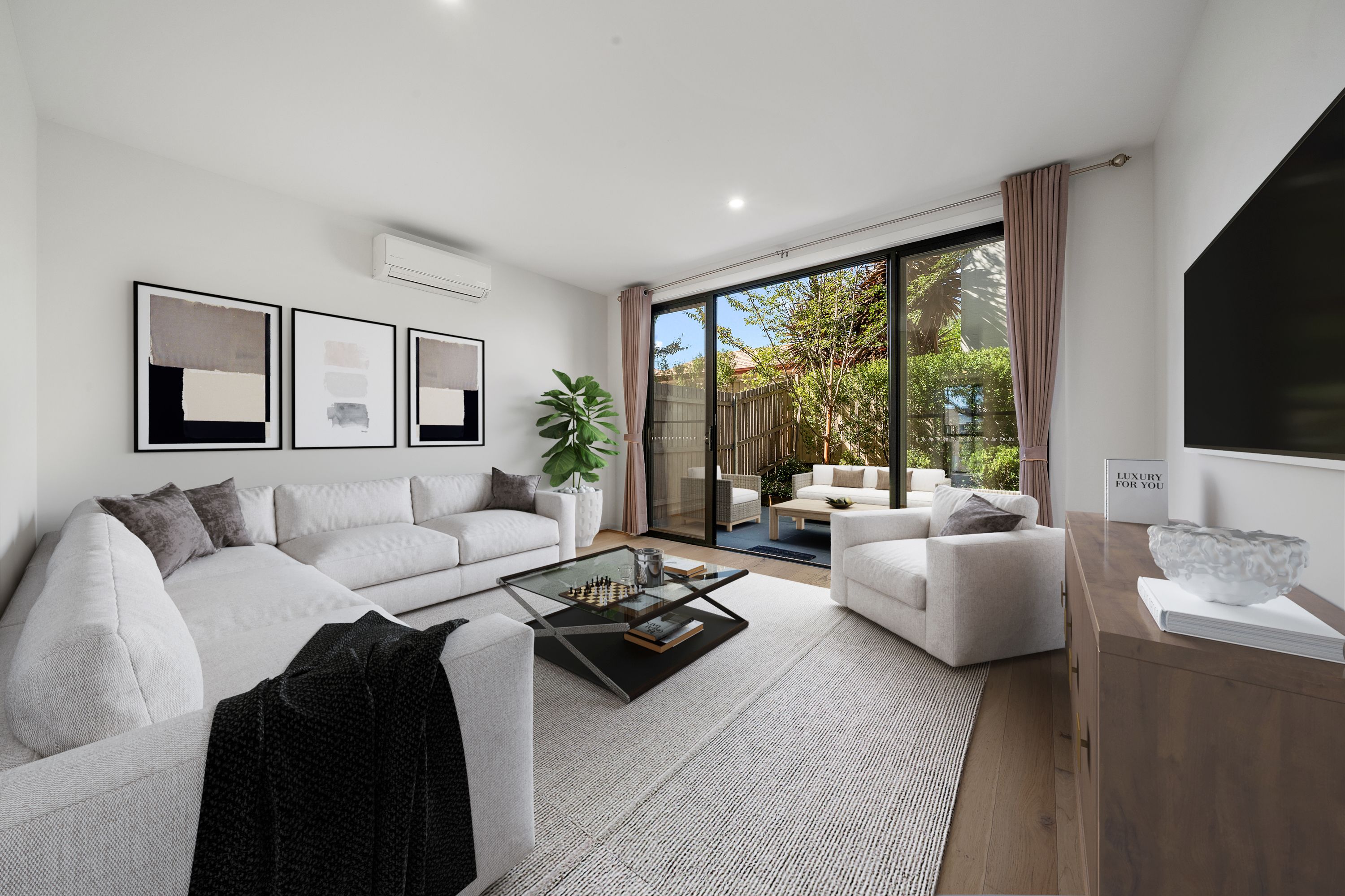 135 Easty Street, Phillip ACT 2606