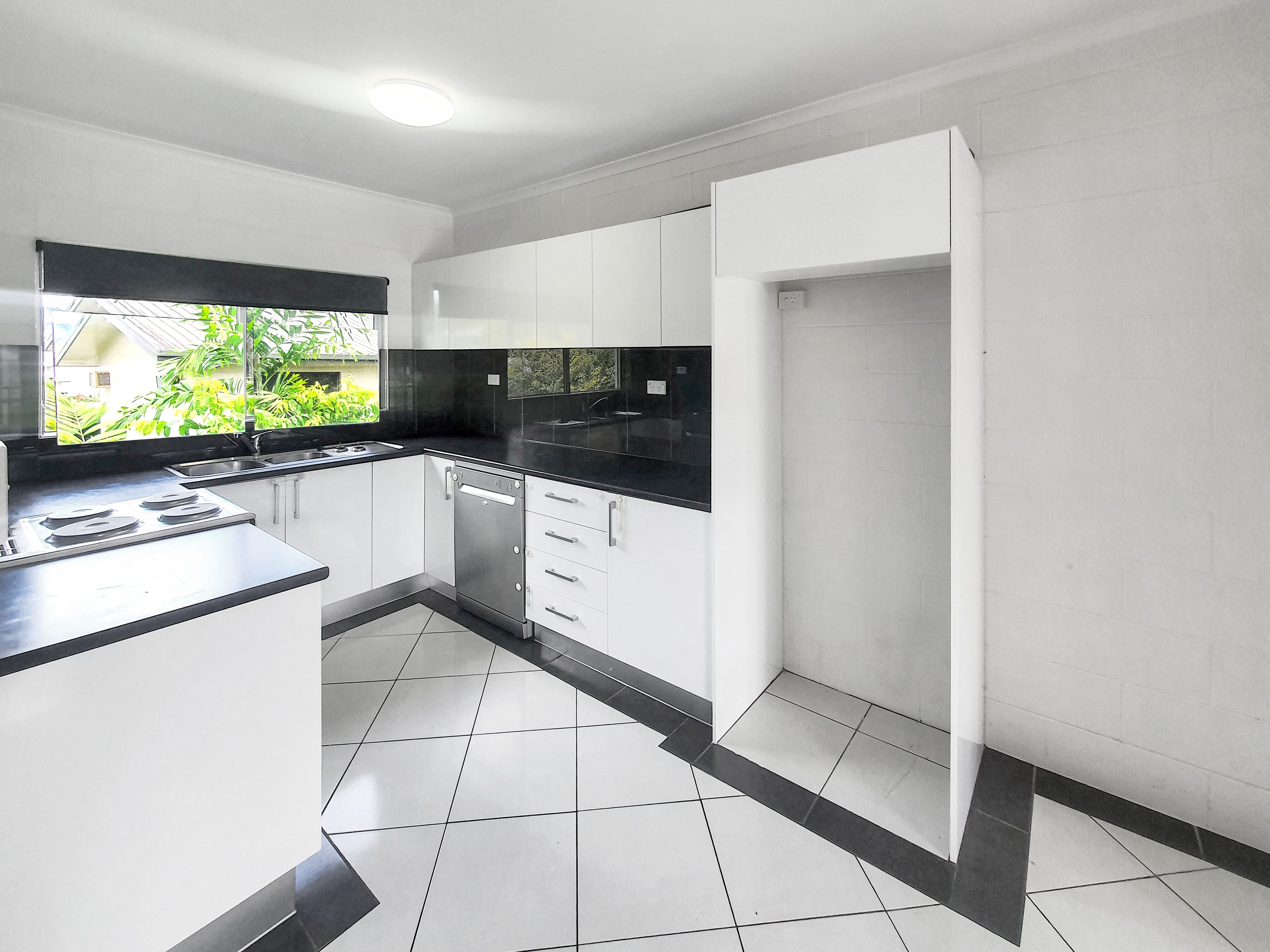 22/52 Pease Street, Manoora, QLD 4870