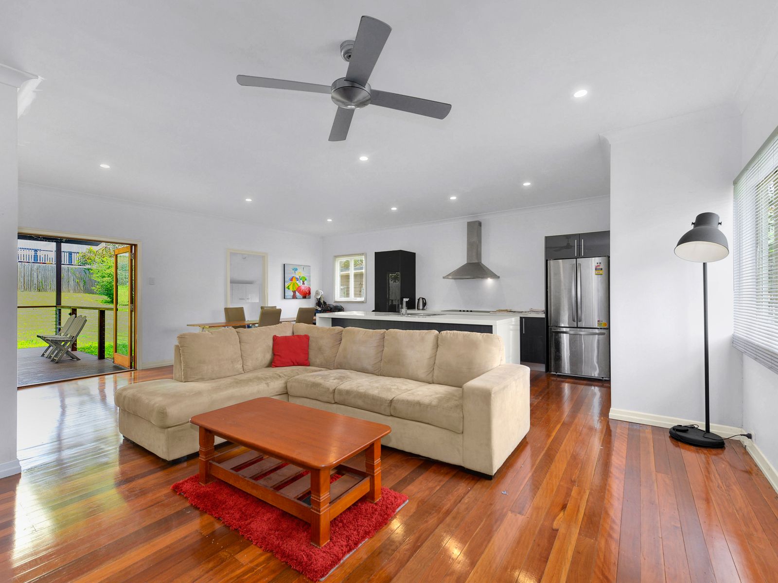 33 Samuel Street, Camp Hill, QLD 4152