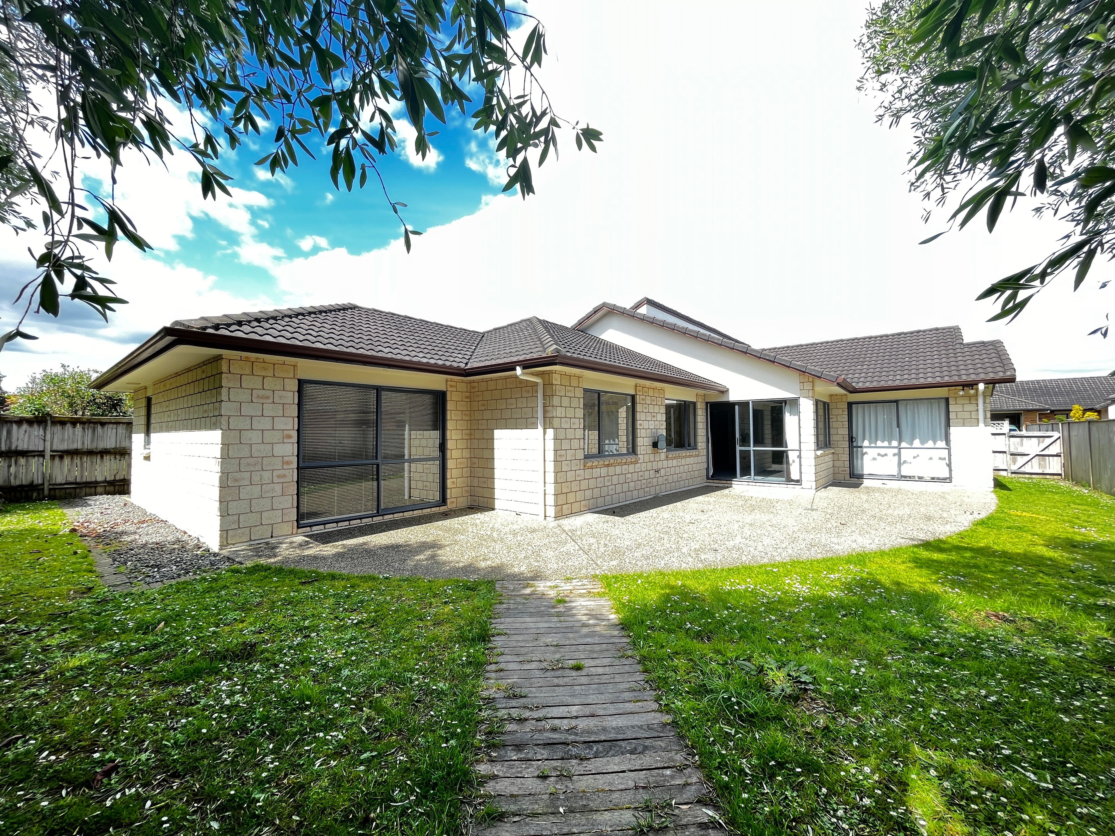 4 Mordane Place, Flat Bush, Manukau City