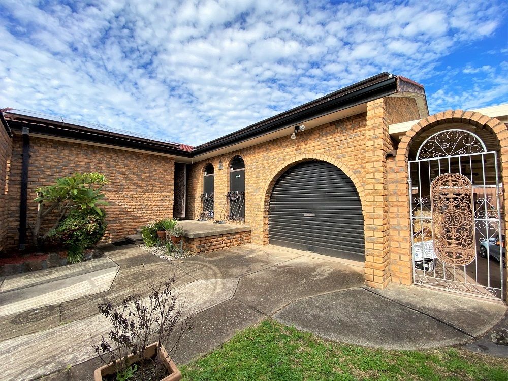 3 Correa Place, Macquarie Fields, NSW 2564
