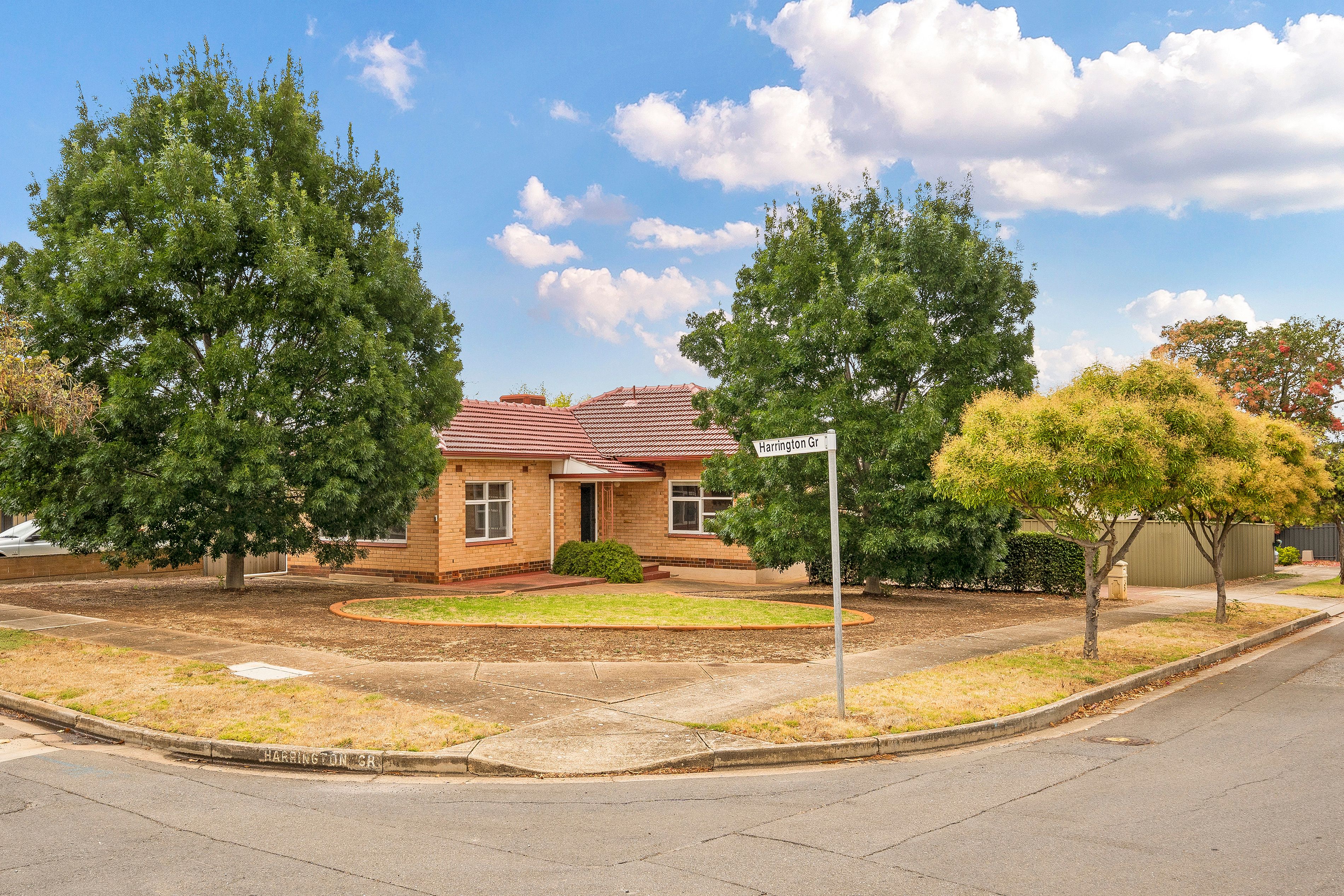5 Harrington Grove, Northfield SA 5085