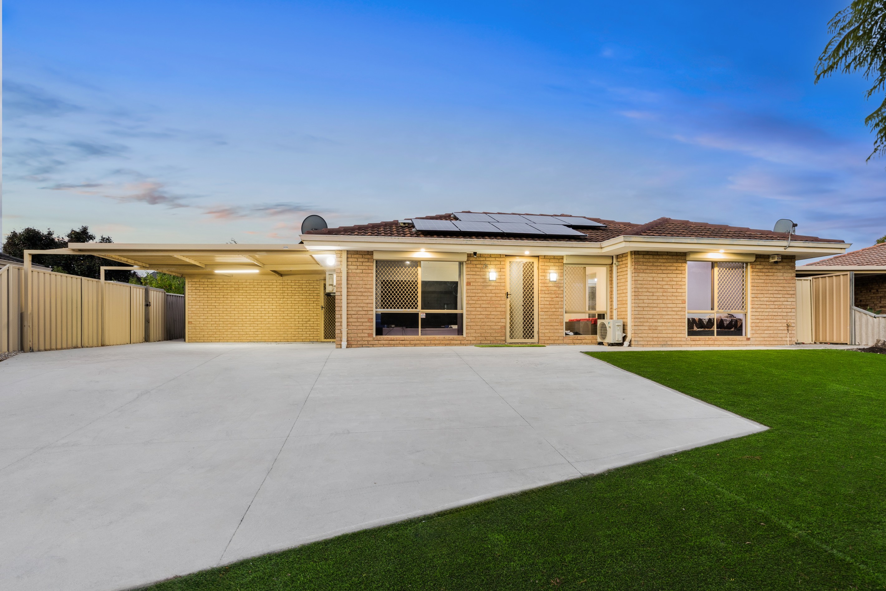 213 Elderberry Drive, South Lake, WA 6164
