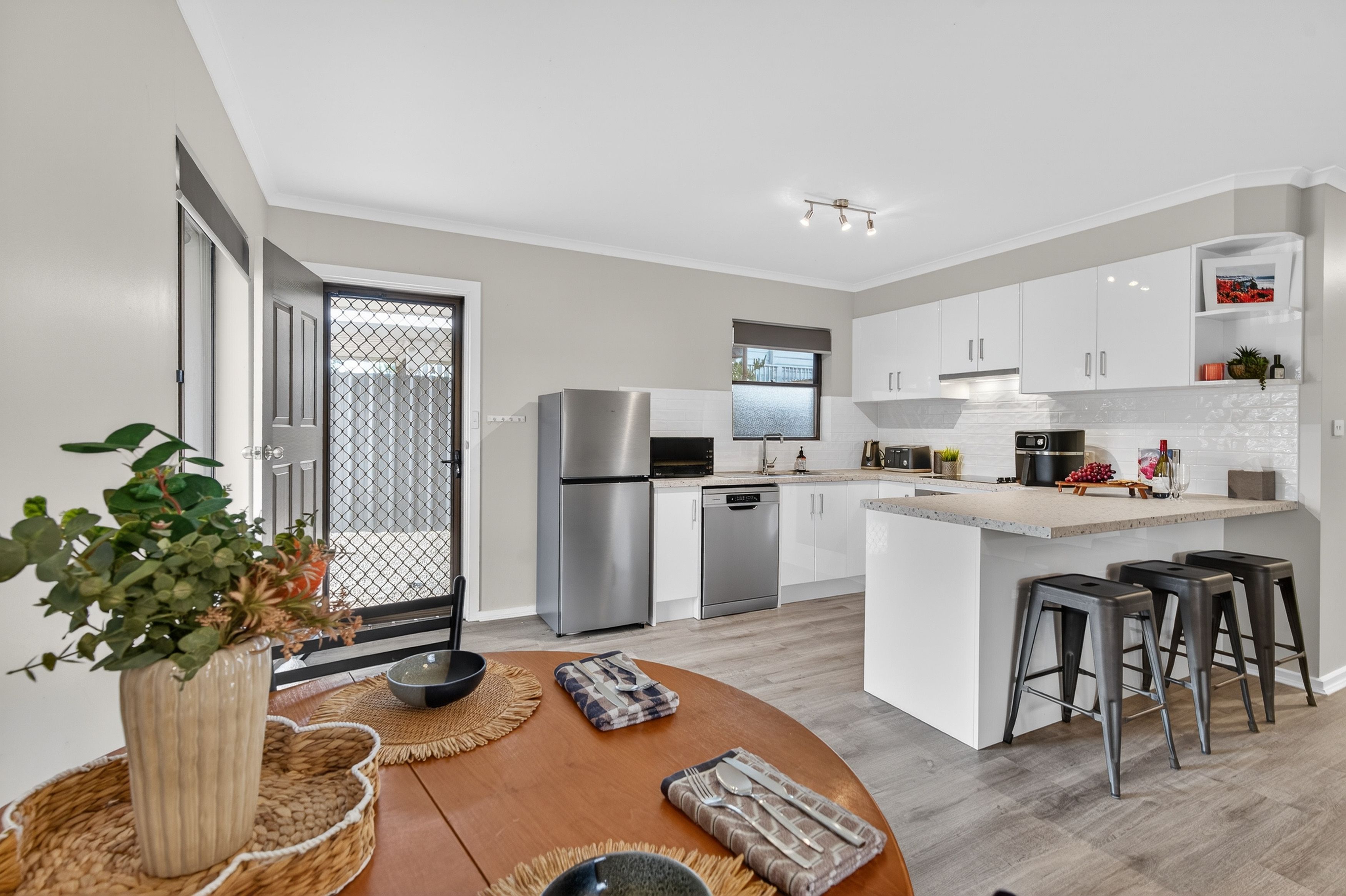 1/22 Strangways Avenue — photo 4 of 12