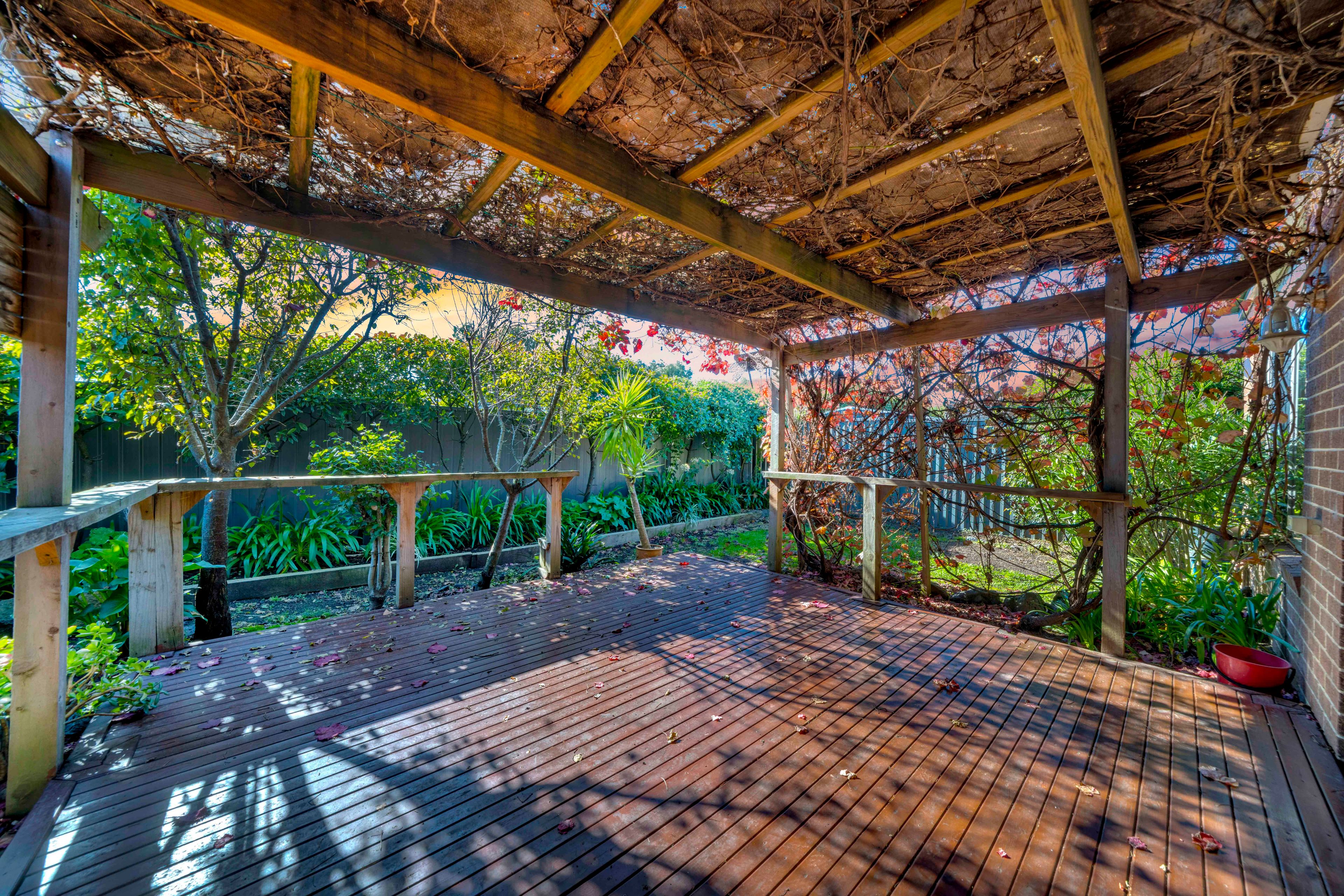 28 Lockhart Street — photo 14 of 17