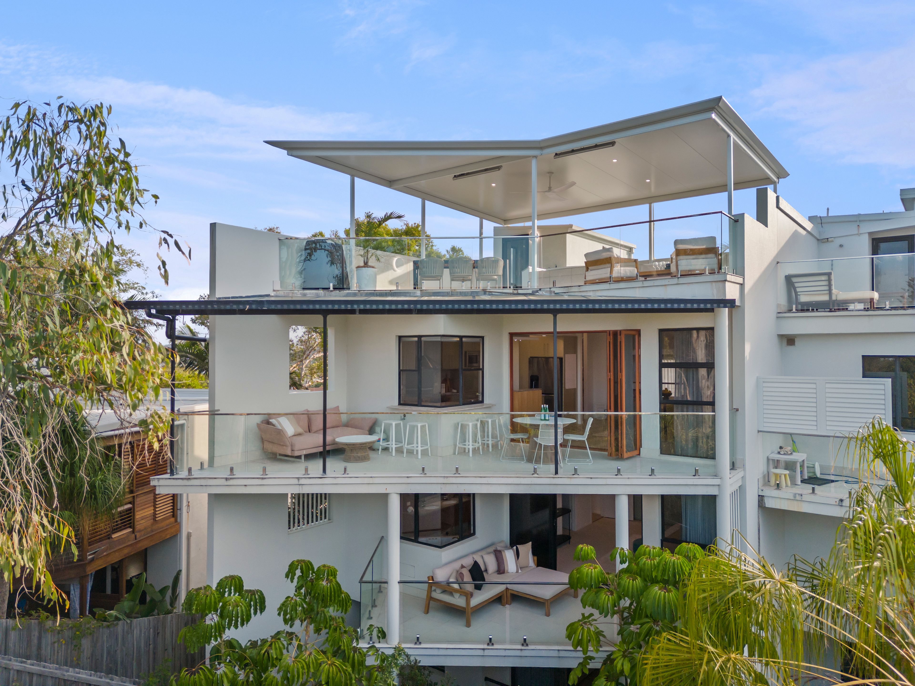 2/2087 Gold Coast Highway, Miami, QLD 4220