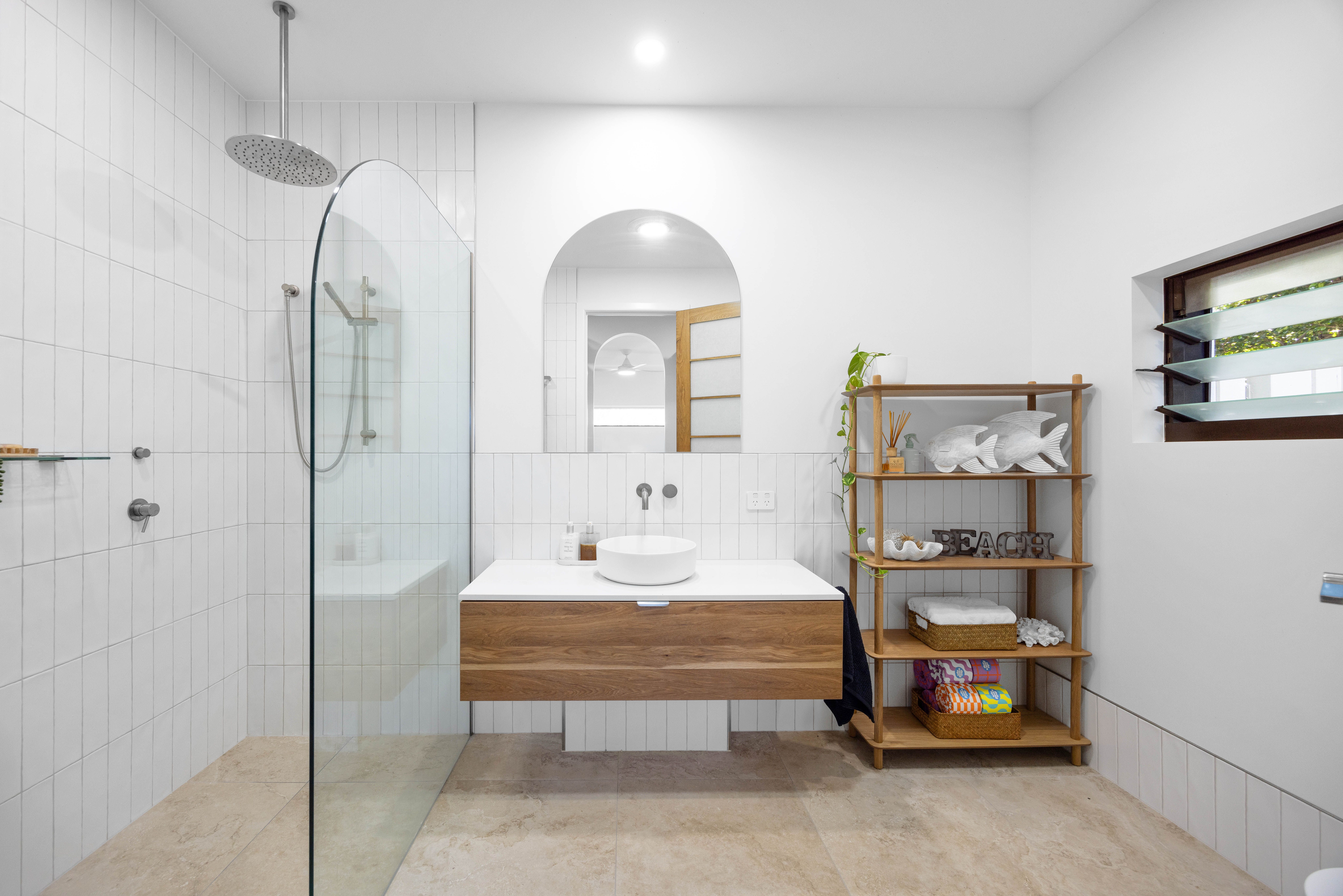 16 Orlando Crescent — photo 8 of 15