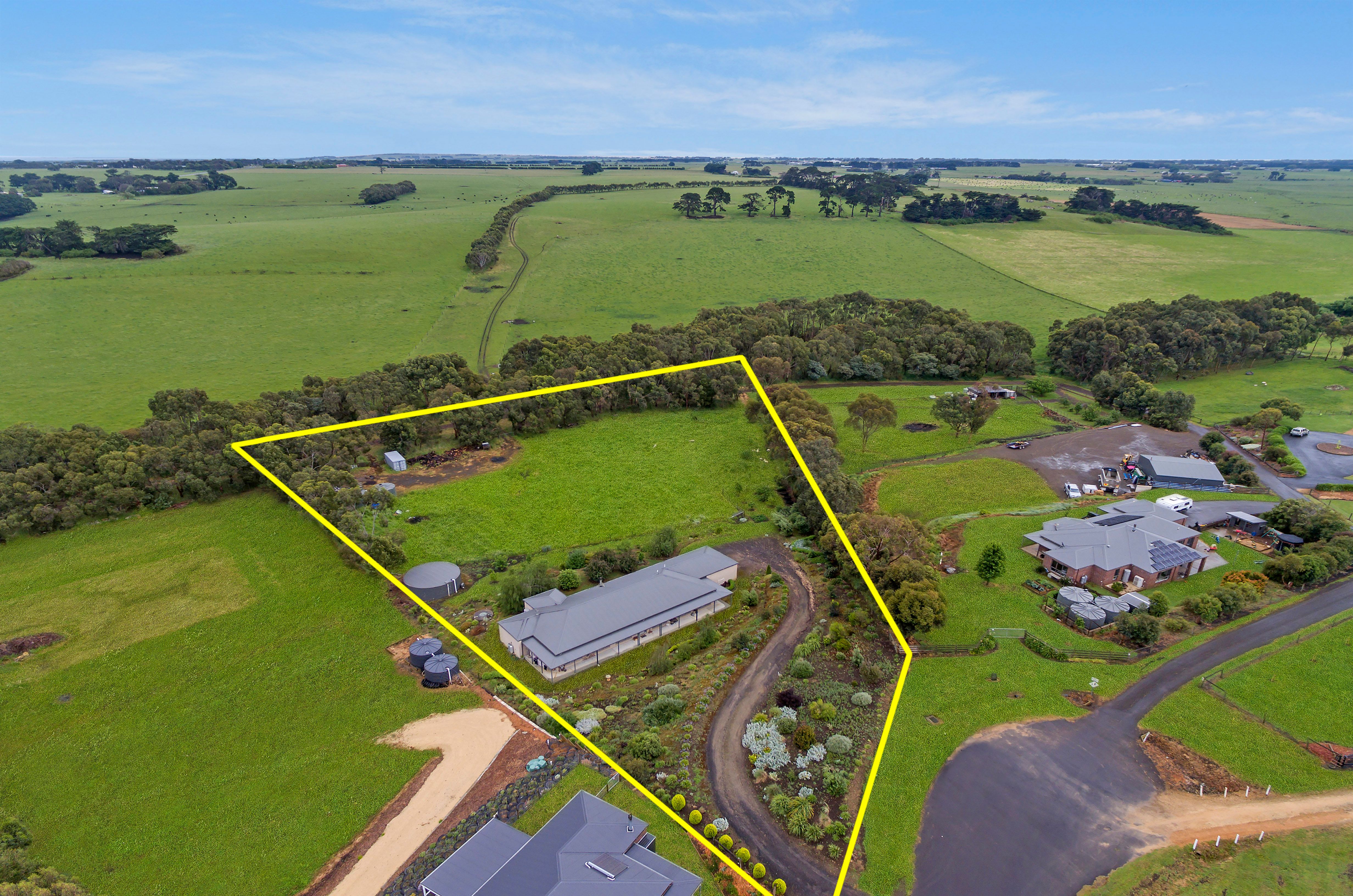 4 The Hill Court, Woodford VIC 3281