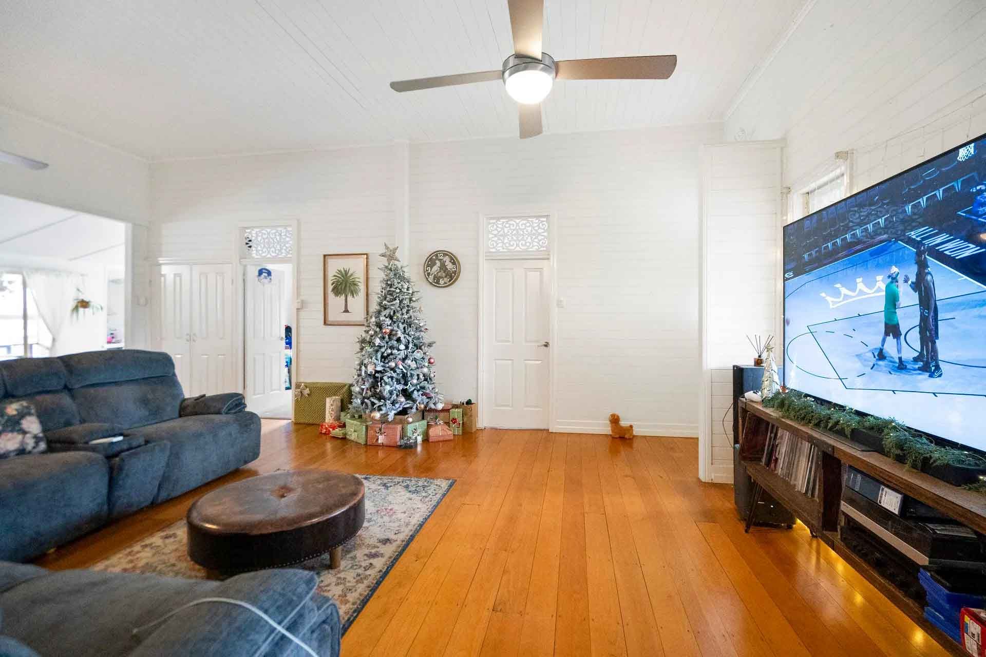 10 Rowland Street — photo 3 of 15