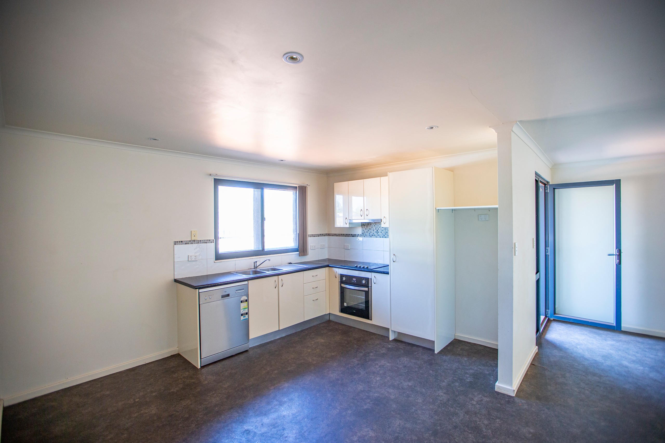 3/2 Phalarope Way, South Hedland, WA 6722