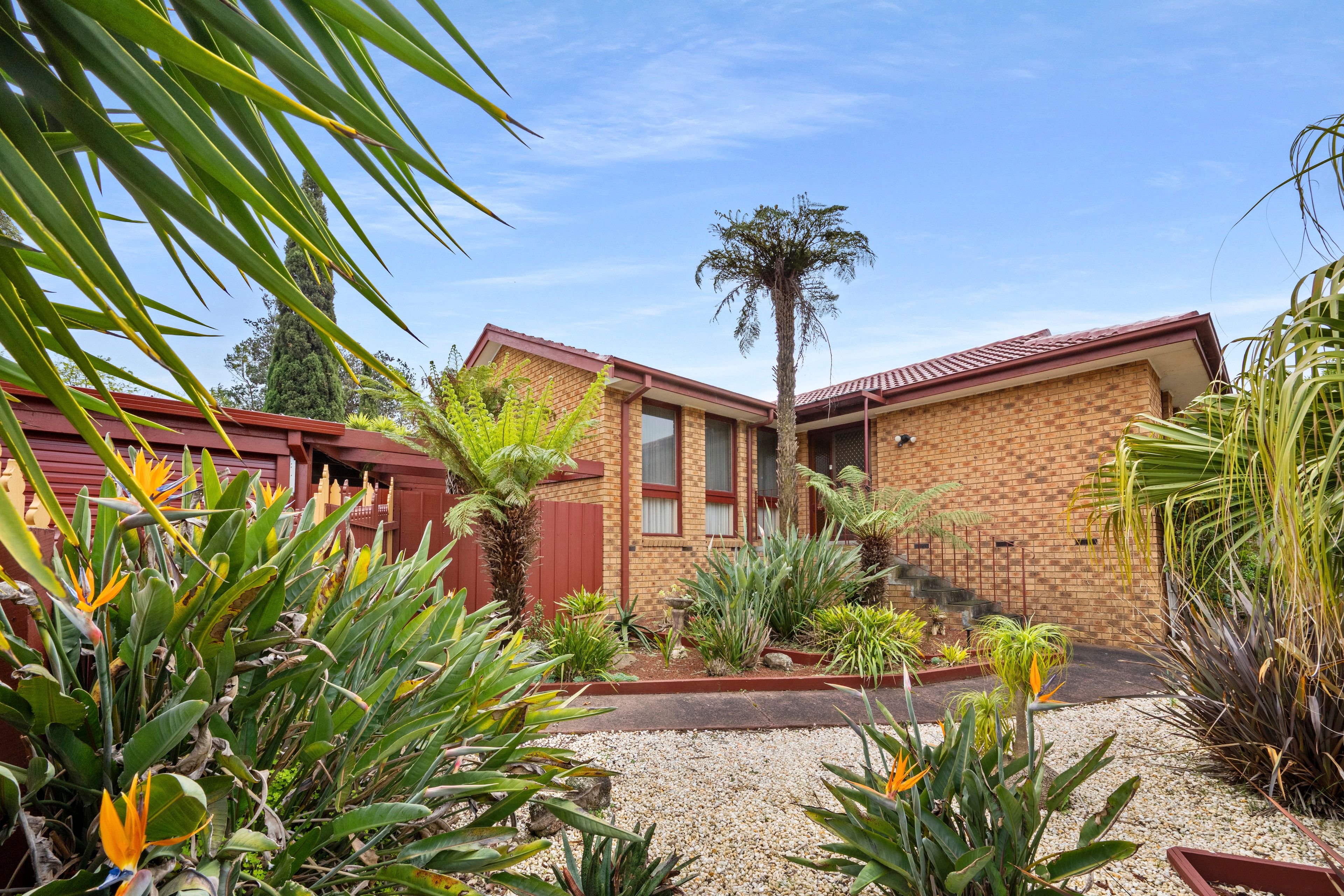 19 Dunsterville Crescent — photo from Ray White Frankston